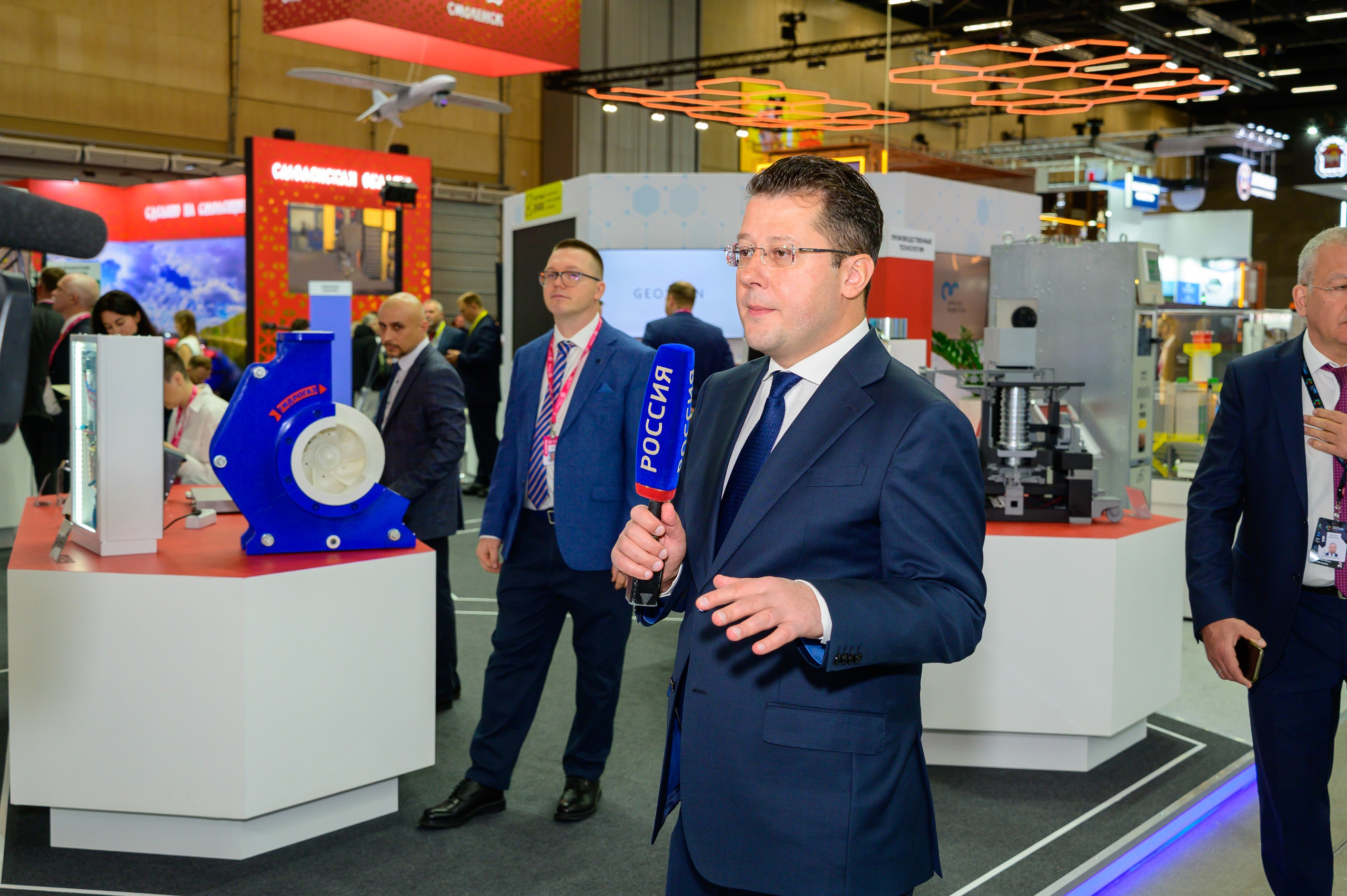 BigindustrialweekBelarus. Фотоуслуги, услуги фотографа, фотографирование важных событий