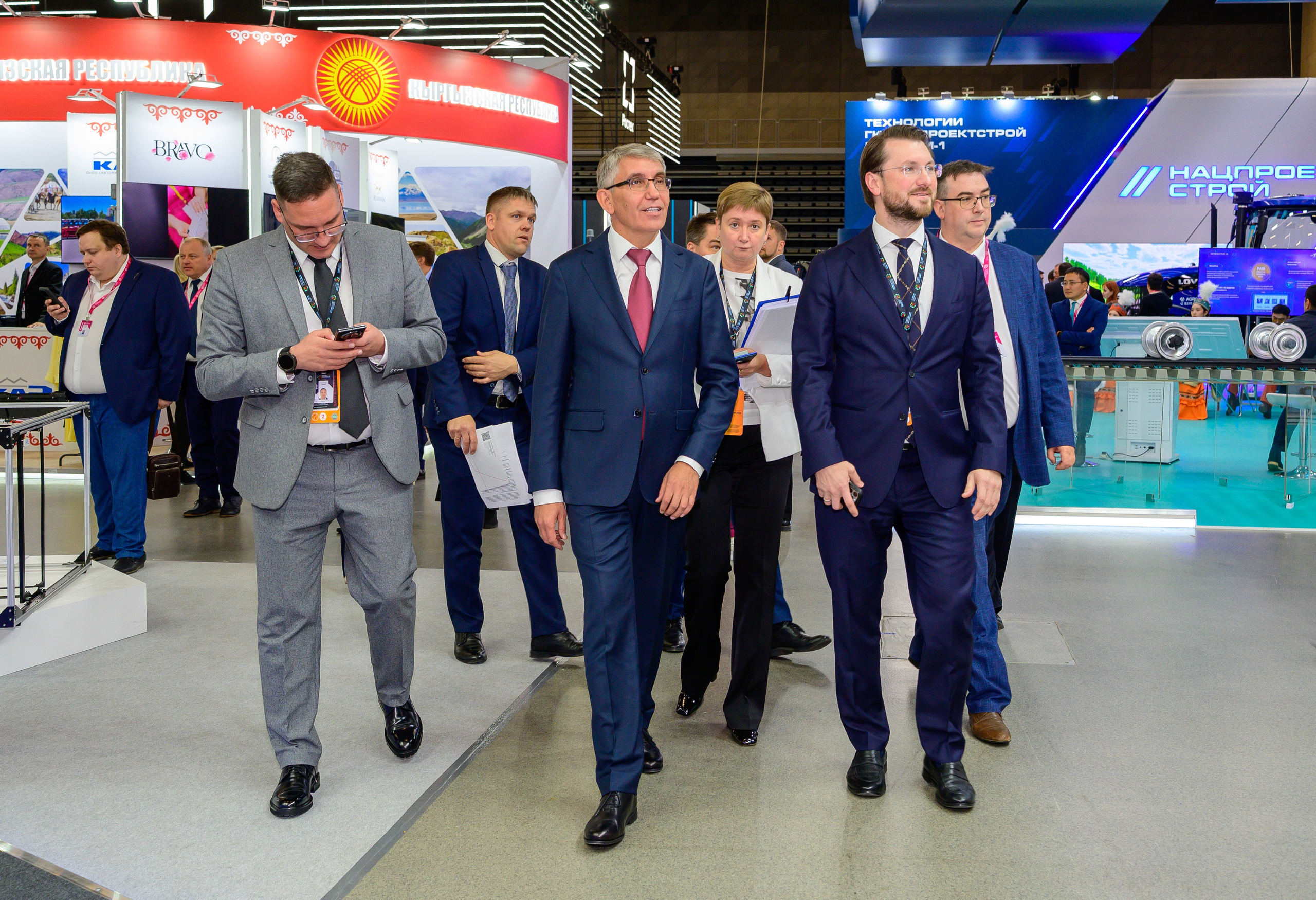 BigindustrialweekBelarus. Фотоуслуги, услуги фотографа, фотографирование важных событий