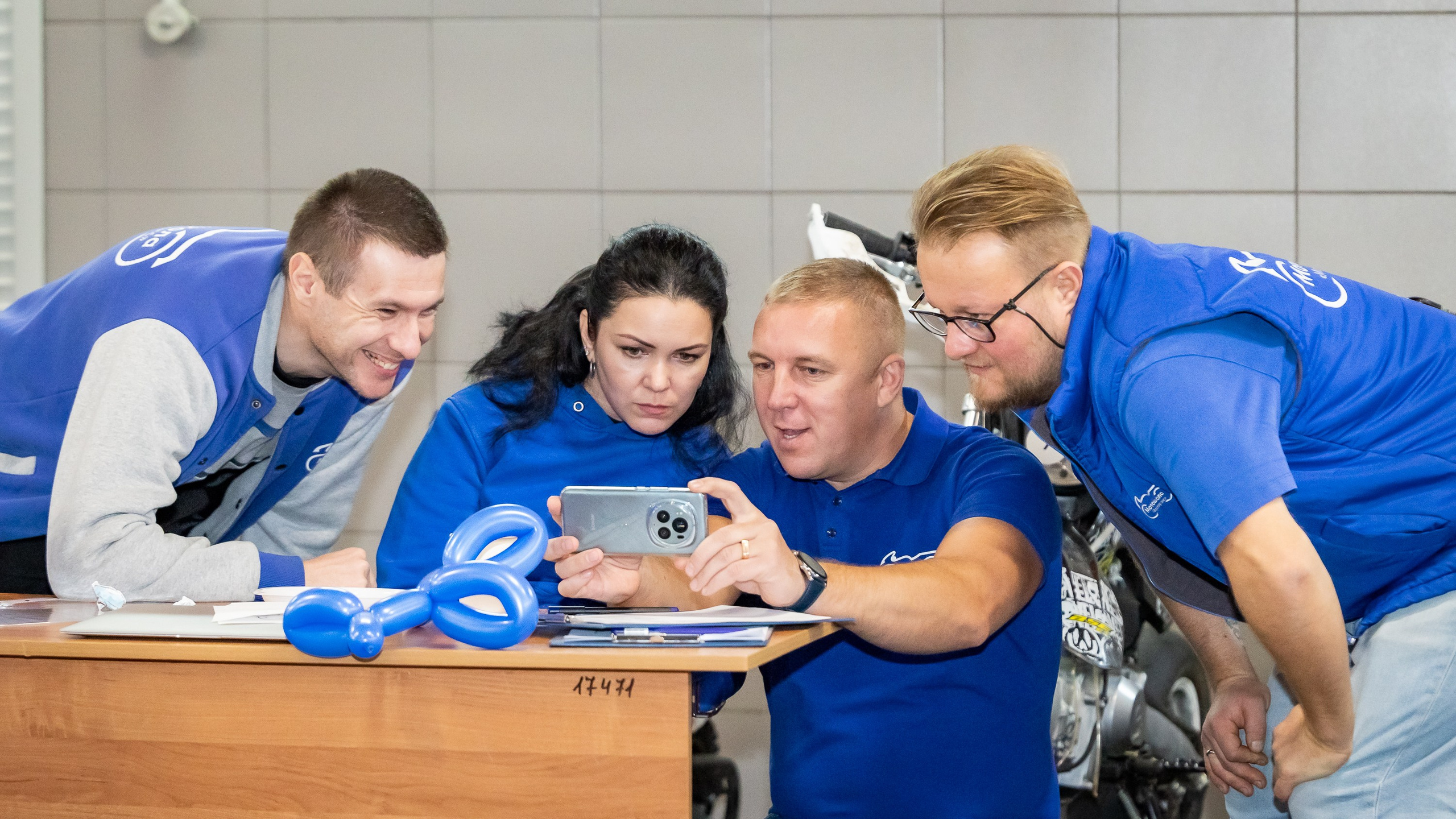 Соревнования в Мотошколе «Мосгортранс». Фотограф Владимир Охрименко