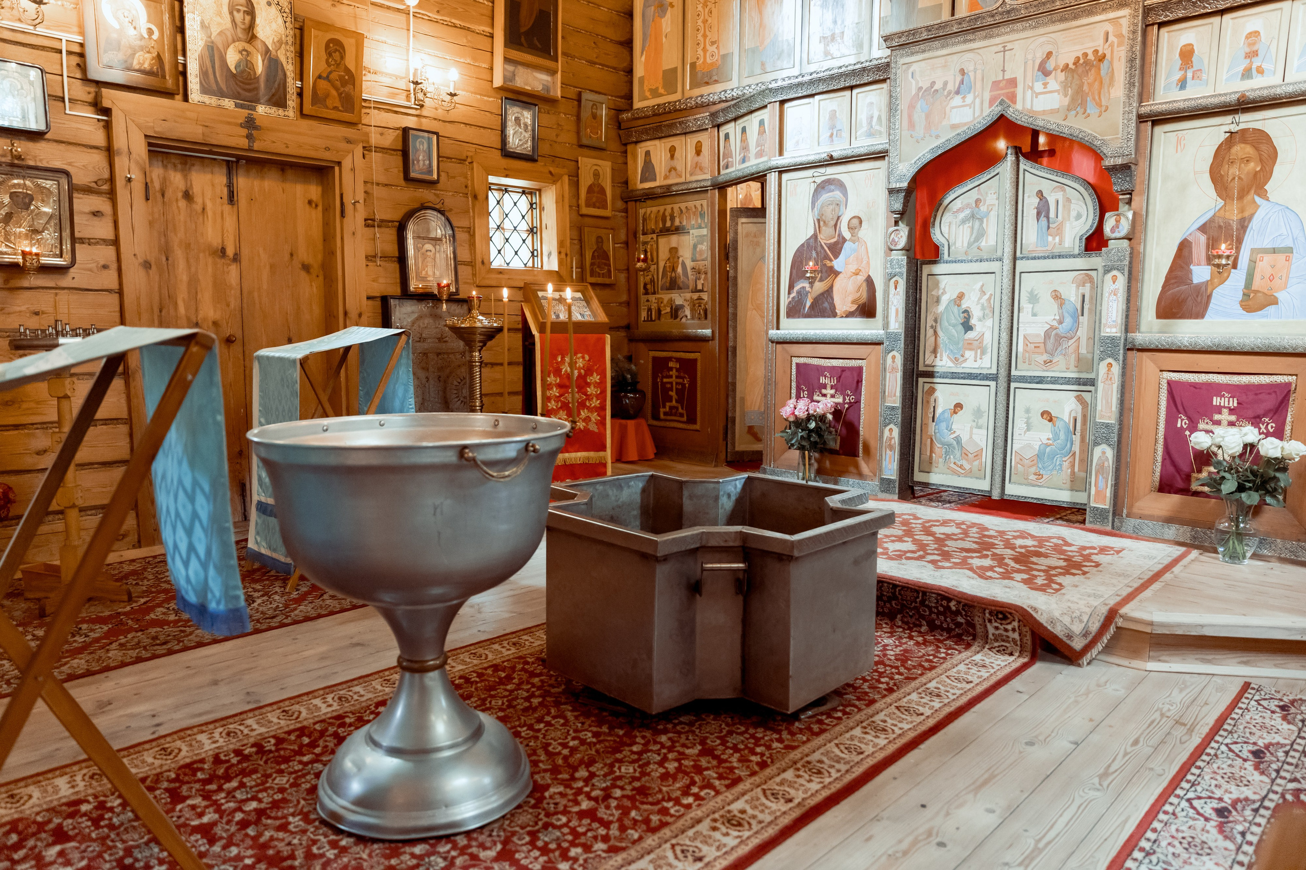 Крещение в Храме святых Новомучеников и Исповедников Российских. Фотограф Валерия Горбунова Подольск Бутово Видное Щербинка