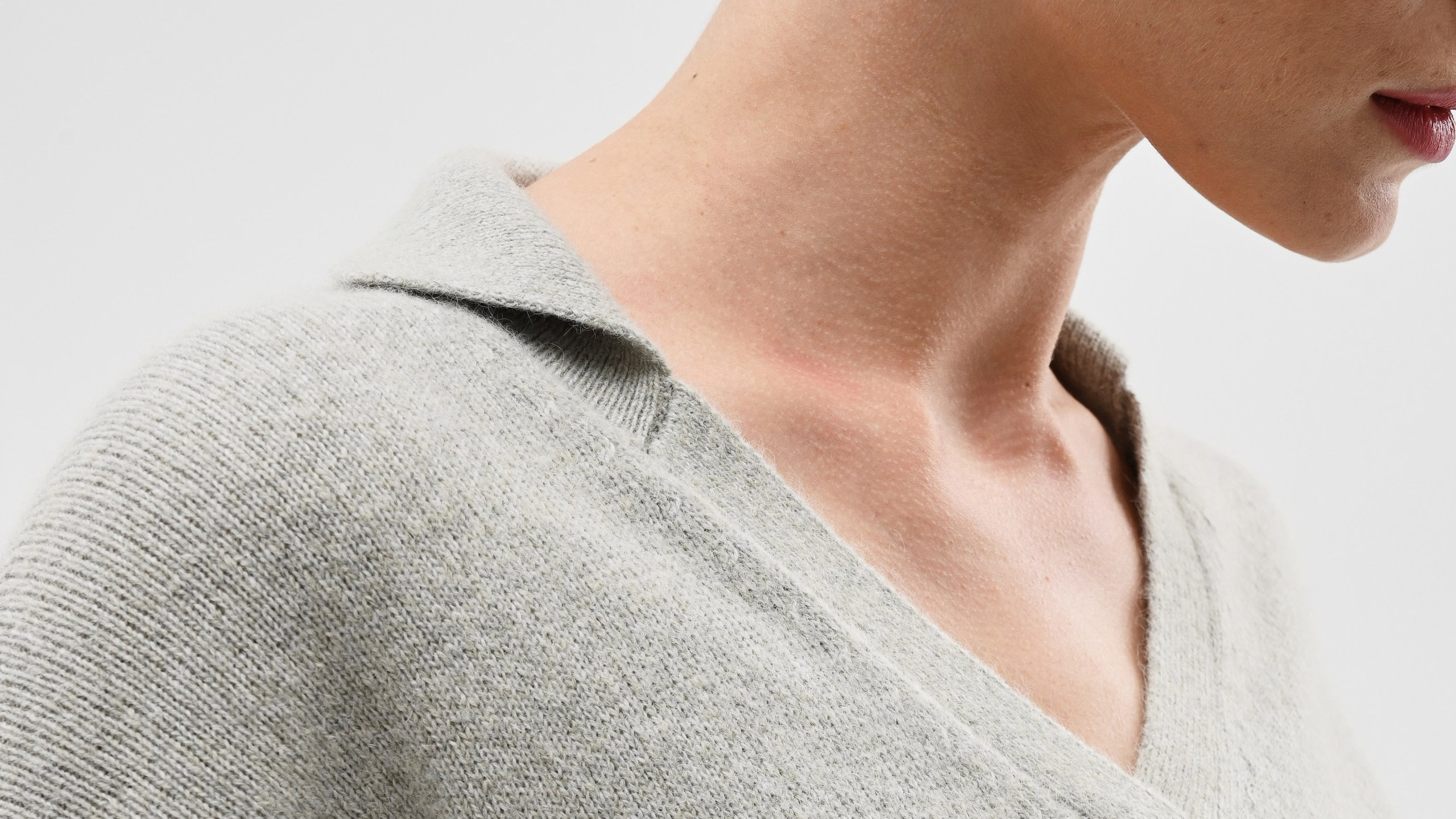 Фото для маркетплейсов, съёмка одежды для маркетплейсов под ключ