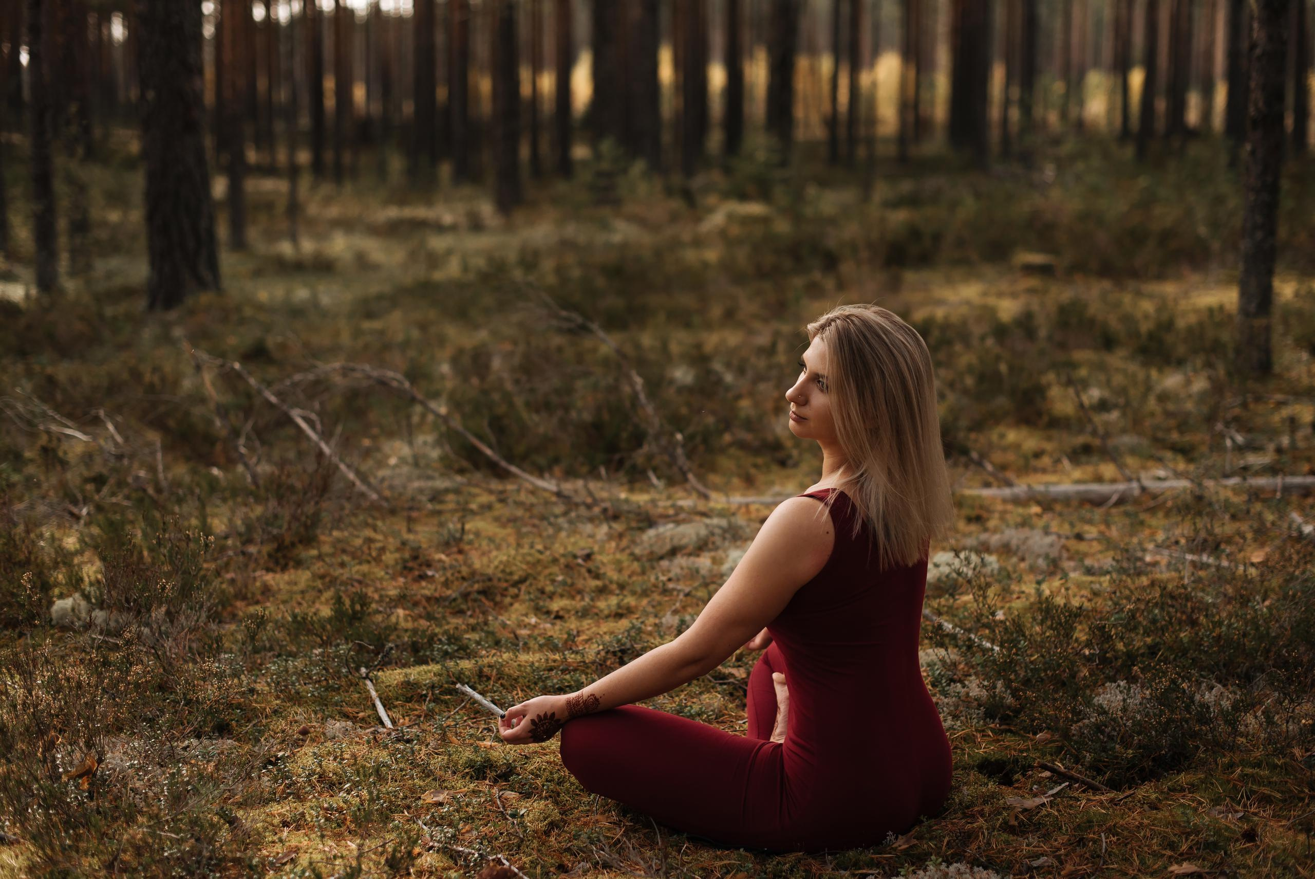 Йога, мехенди, поющая чаша… всё это про Анастасию Гор. Фотограф Мария Орлова (Мирный, Плесецк, Каргополь)