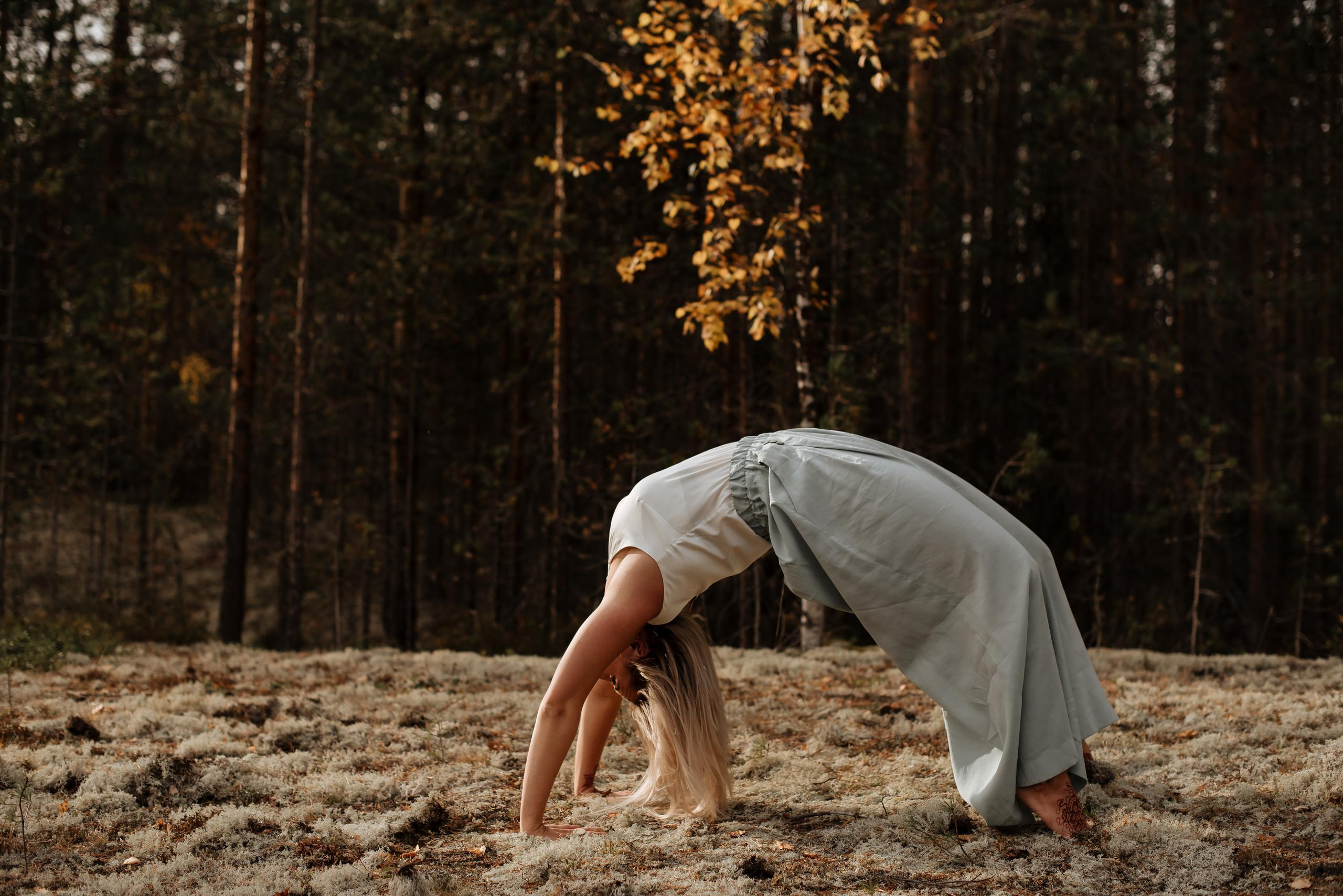 Йога, мехенди, поющая чаша… всё это про Анастасию Гор. Фотограф Мария Орлова (Мирный, Плесецк, Каргополь)
