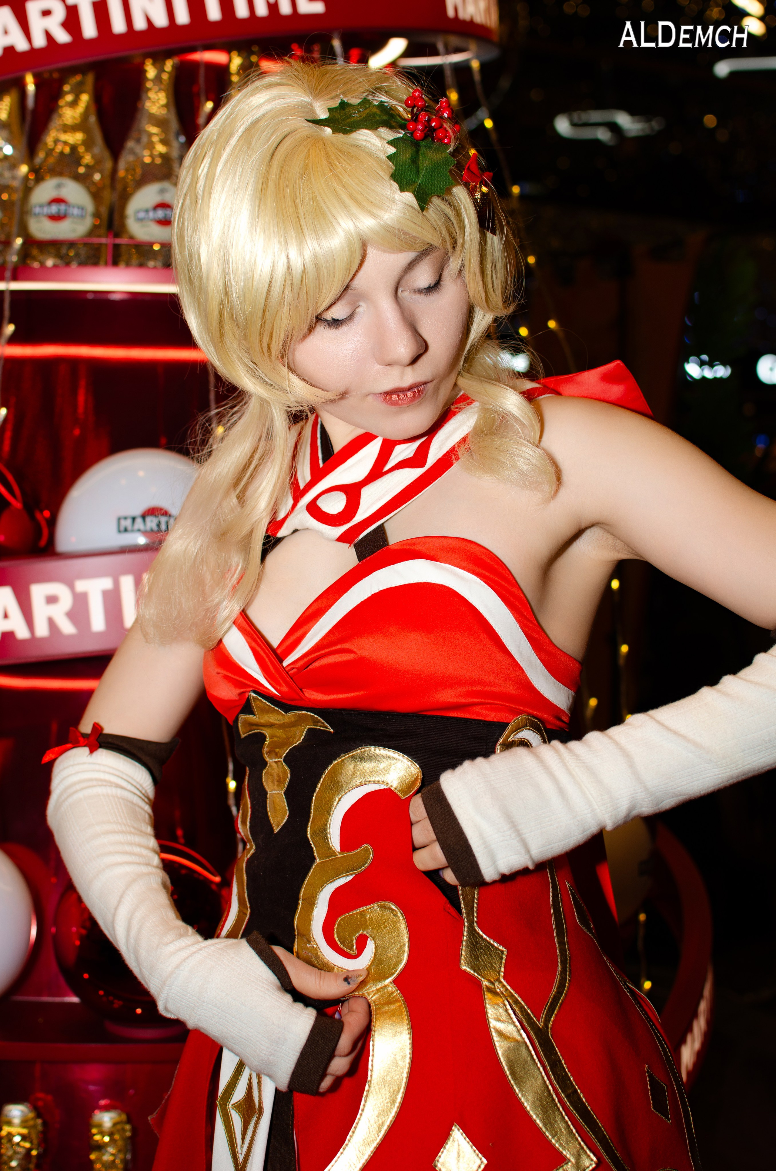 Аниме картинки персонажей и косплей фото в России Москве