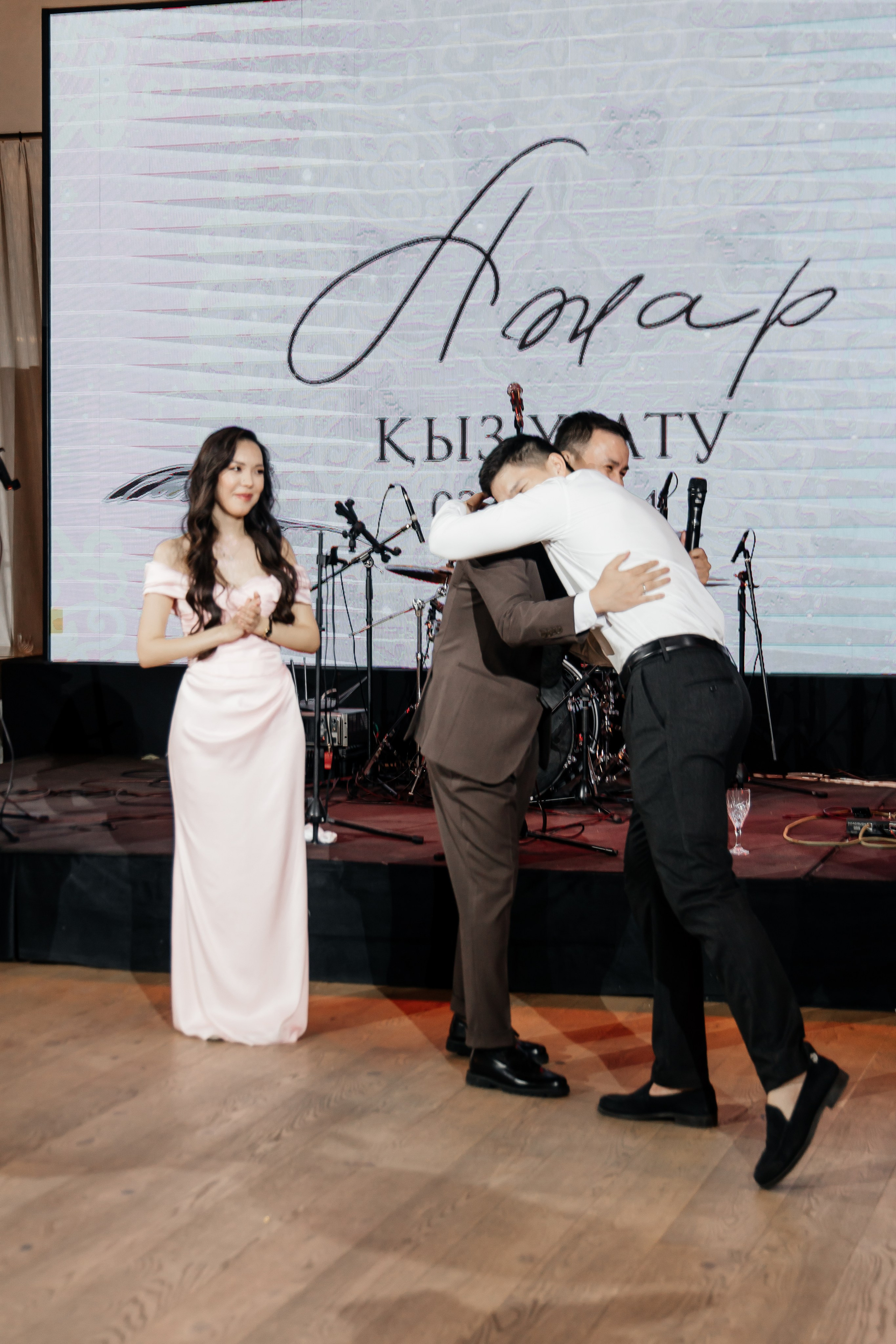 Azhar Uzatu. Свадебный фотограф Алматы