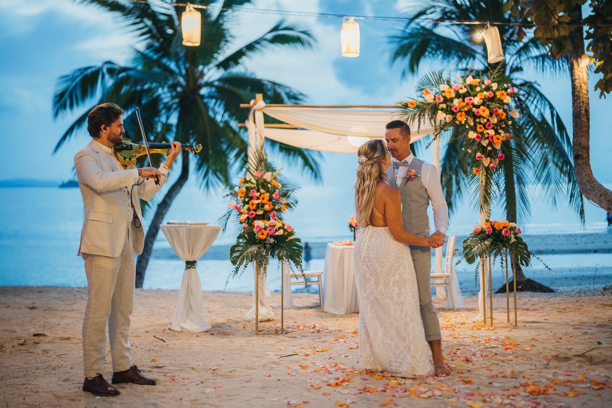 Andrew and Ashley 15.04.2025. Mariage à Koh Samui, en Thaïlande. Whatsapp: +66 94 3 650 301