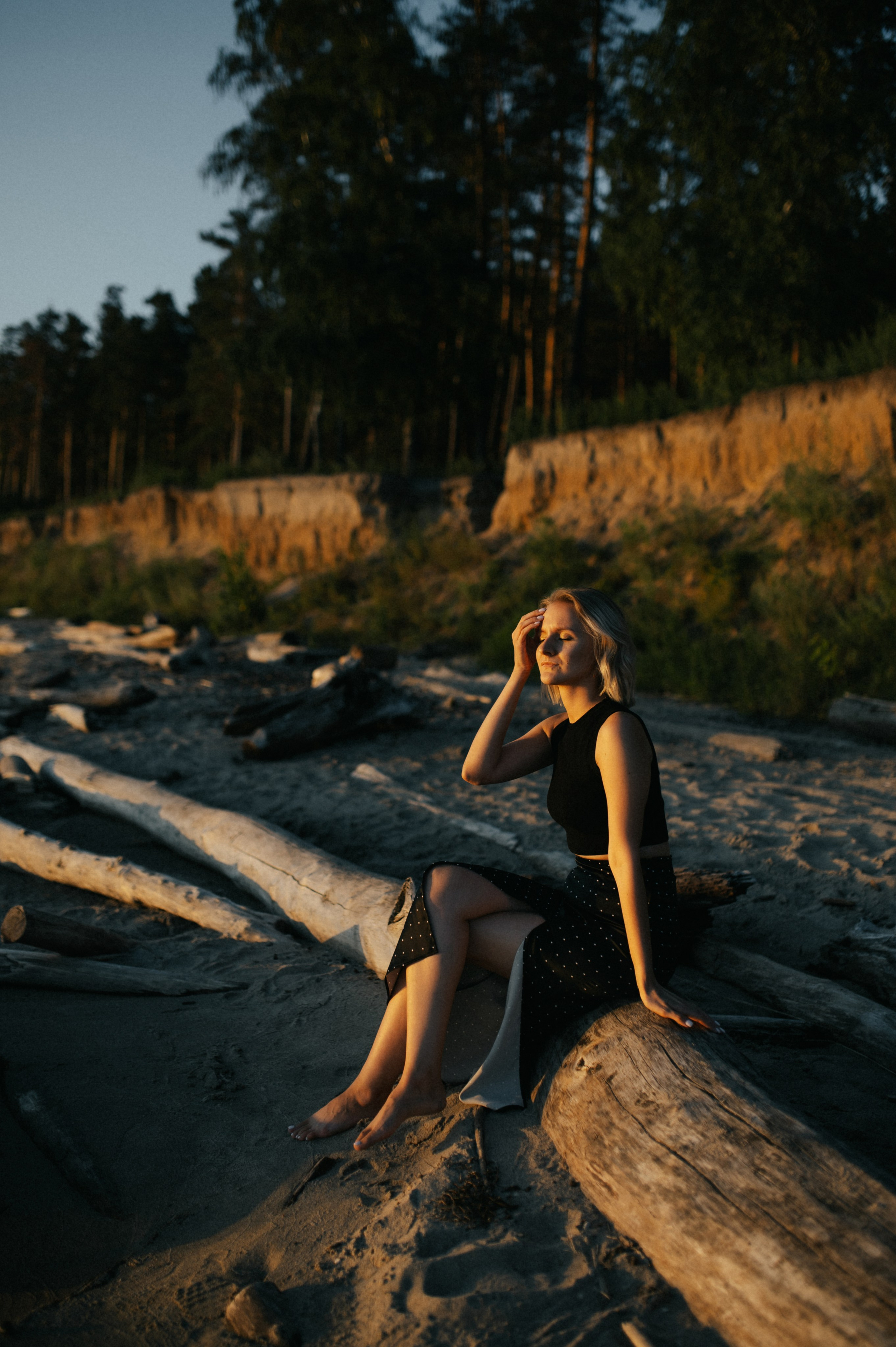 АНДРЕЙ И ЛИЛЯ/ СЪЕМКА НА БЕРЕГУ БЕРДСКОГО ЗАЛИВА. Семейный фотограф в Новосибирске Женя Индрикова