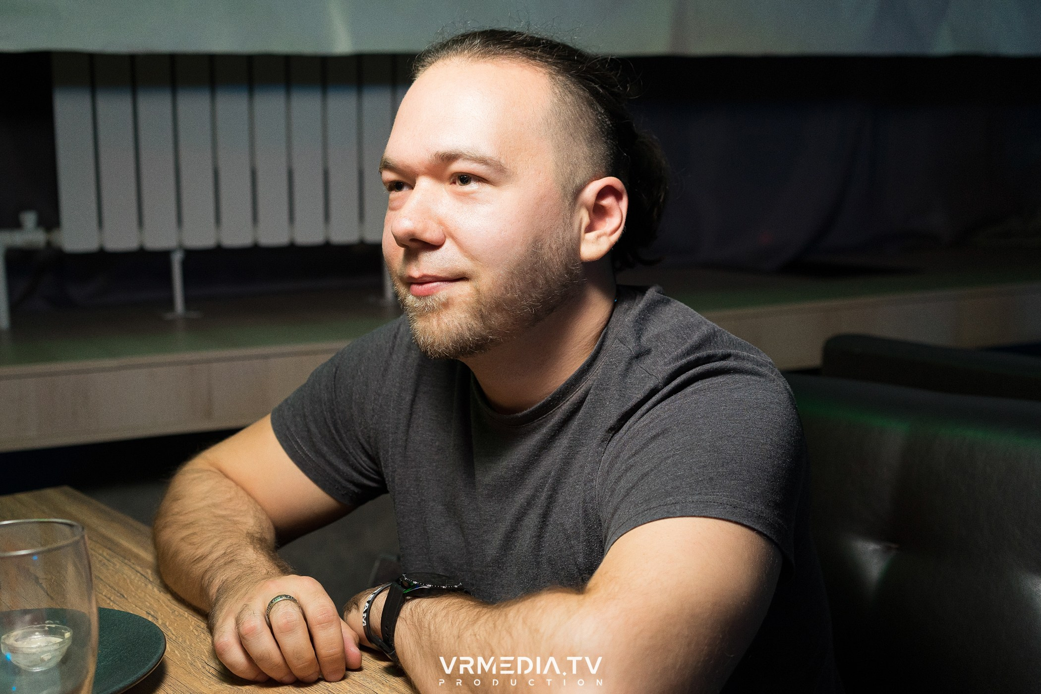 Эйнштейн Party в баре «Друзья»