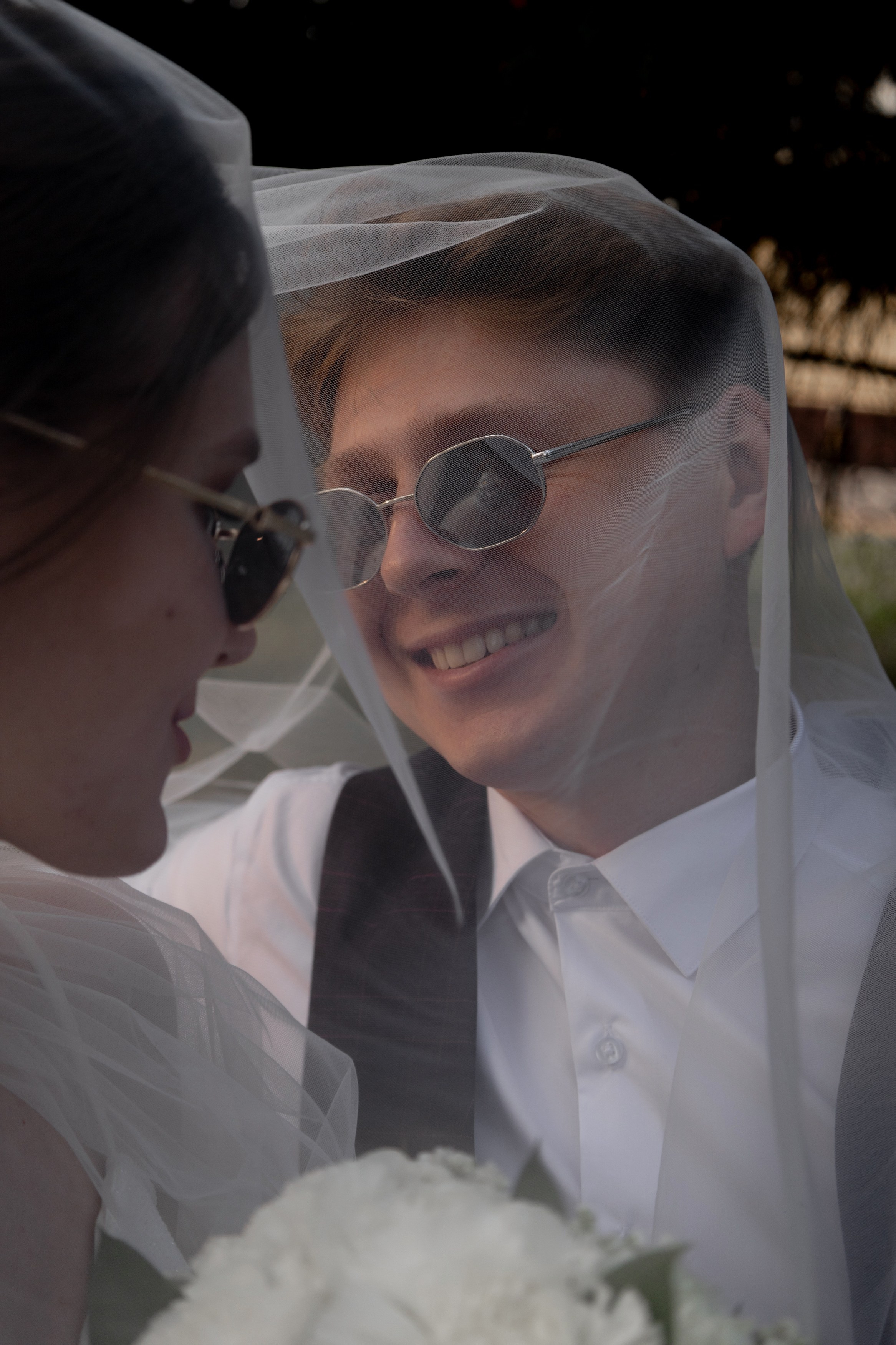 Владислав и Юлия Вечерняя прогулка по городу. Свадебный Фотограф в Иркутске Екатерина Елисеева