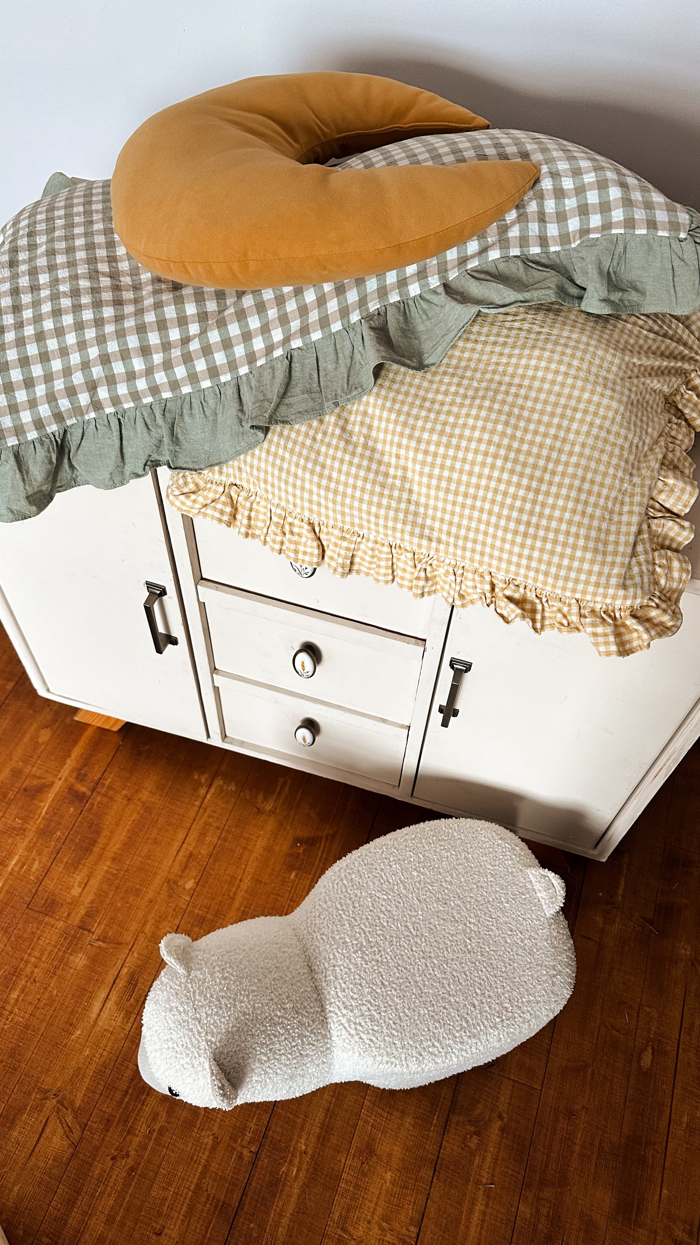 Интерьер фотостудии «Лофт Потолок», город Краснодар, ул. Зиповская 5 литер Х. Семейный и детский фотограф в Краснодаре Анна Трашкова