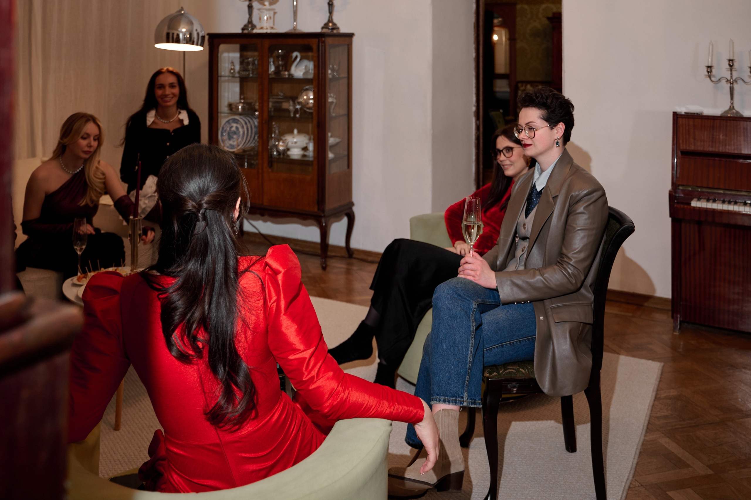 День рождения в исторической квартире. Анна Гончарова свадебный и репортажный фотограф в Москве