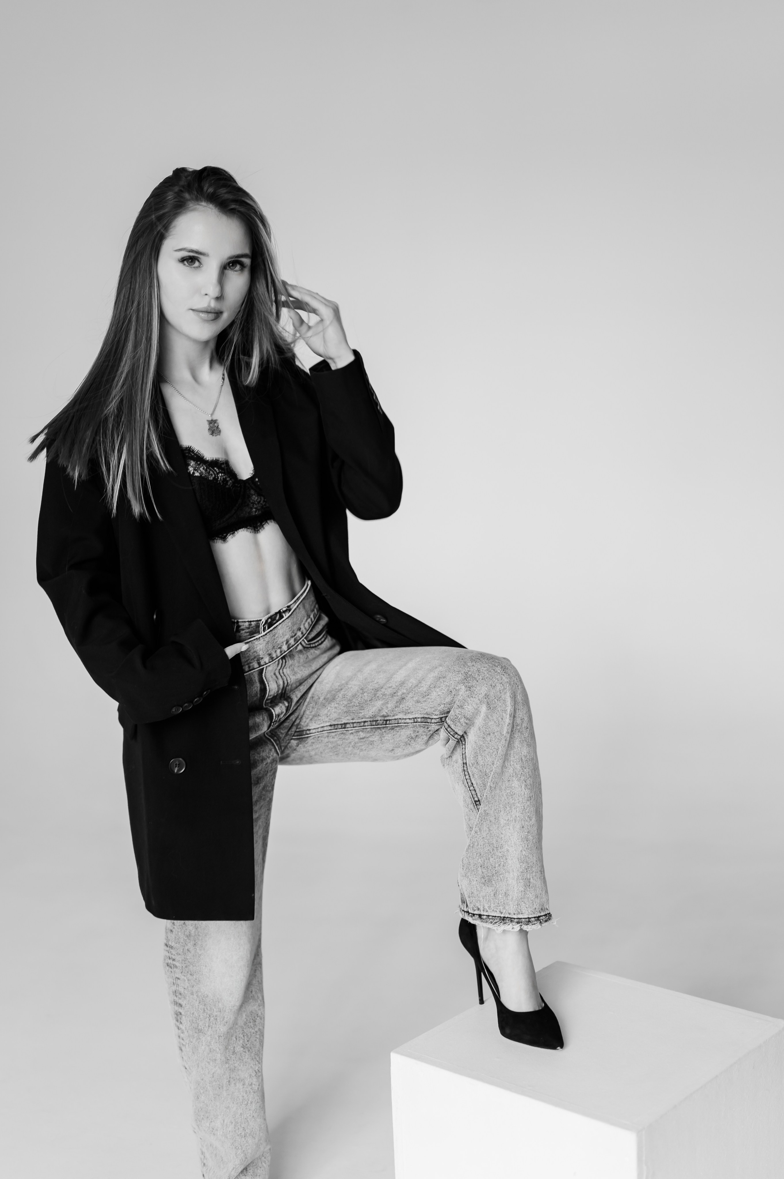 Алина, съемка на циклораме. Свадебный и семейный фотограф Евгения Кононова