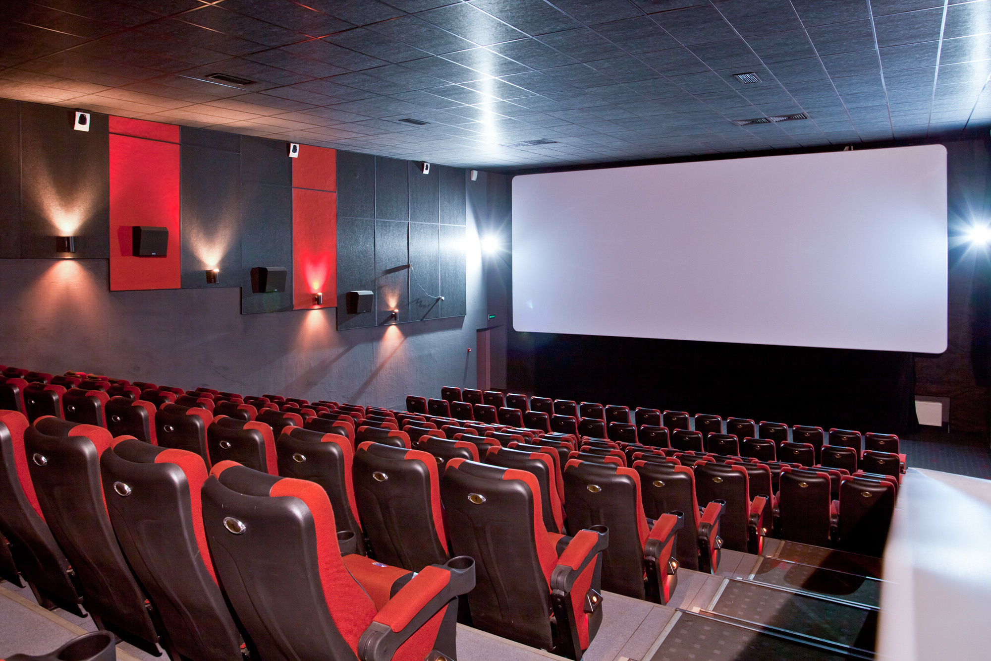 Кинотеатр «Старсинема». Фотограф Тимур Биктимеров: портреты, репортажи, фотокниги