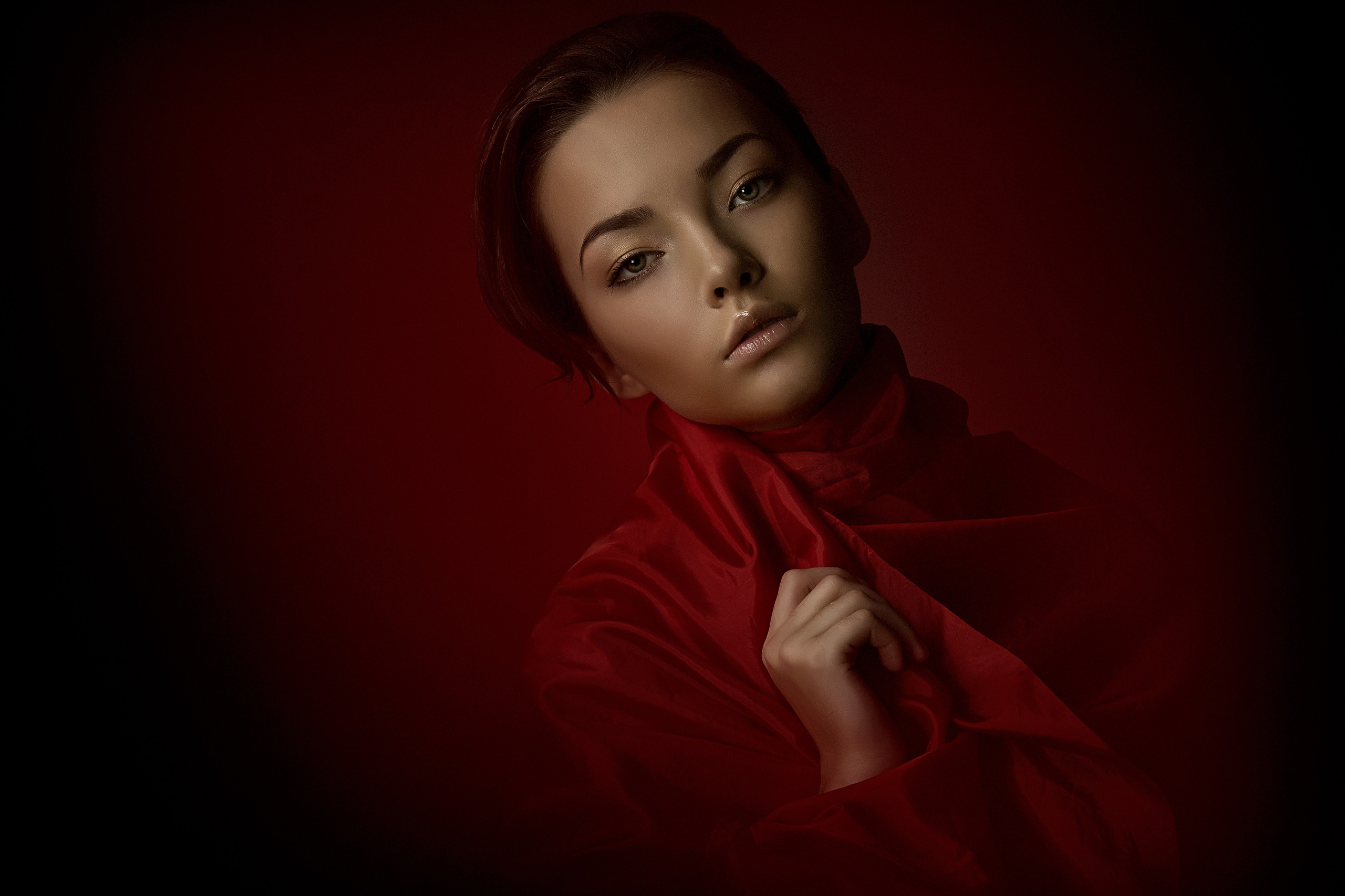 Профессиональный фотограф Игорь Парфенов, Новосибирск, Москва, реклама, каталоги, контент, портрет, видео, будуар