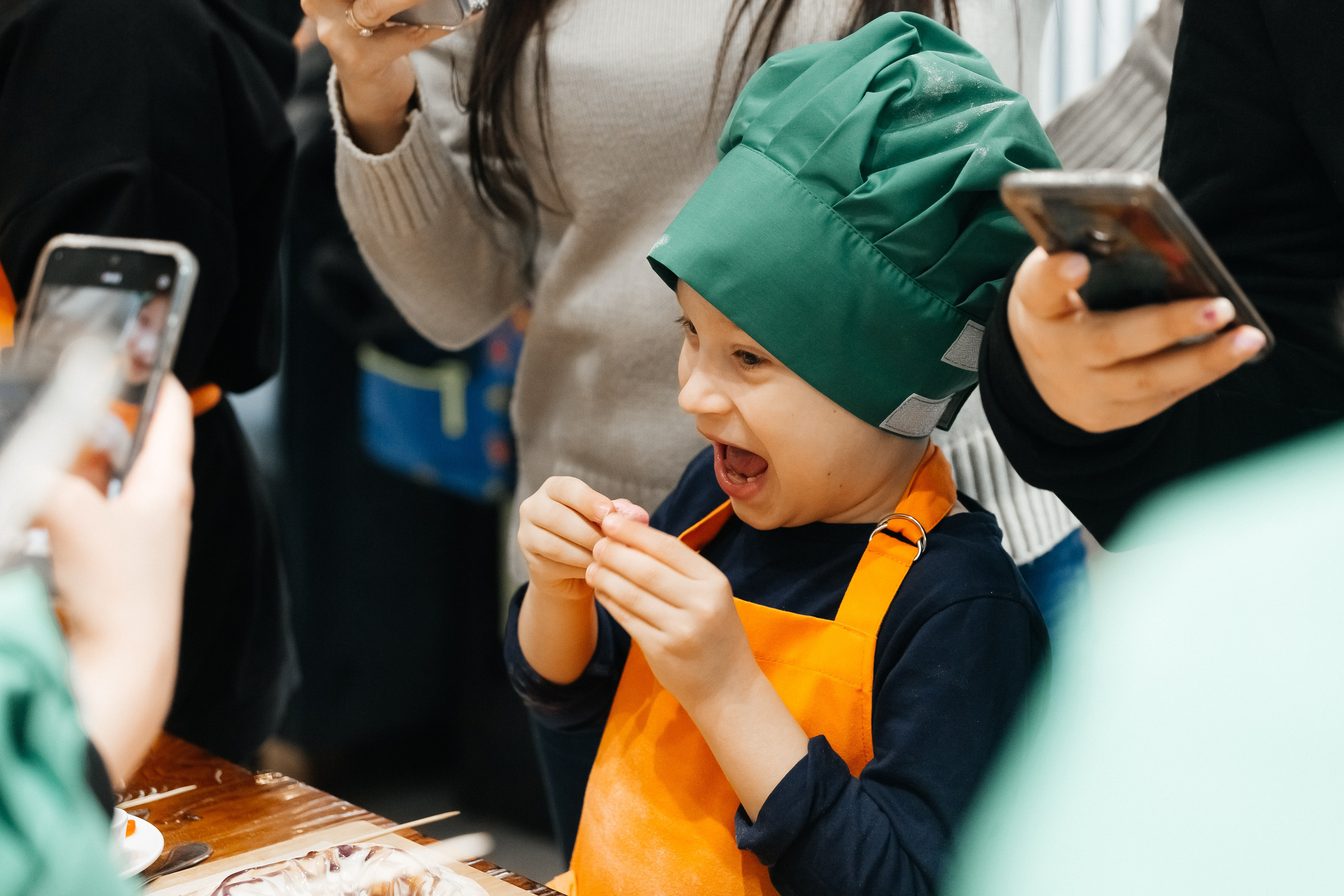 Детский мастер-класс в «Кофебулка». Фотограф Кемерово | Сергей