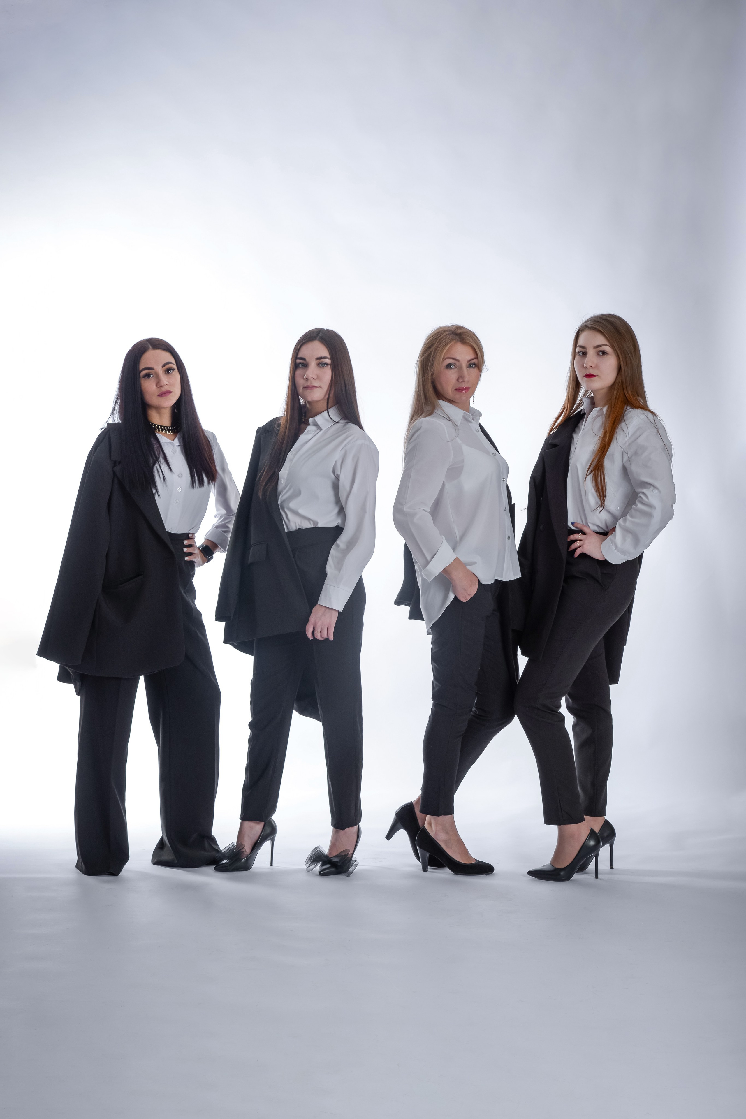 Студия красоты «Мата Хари». Татьяна Гойда портретный и семейный фотограф Ленск. Выпускные альбомы