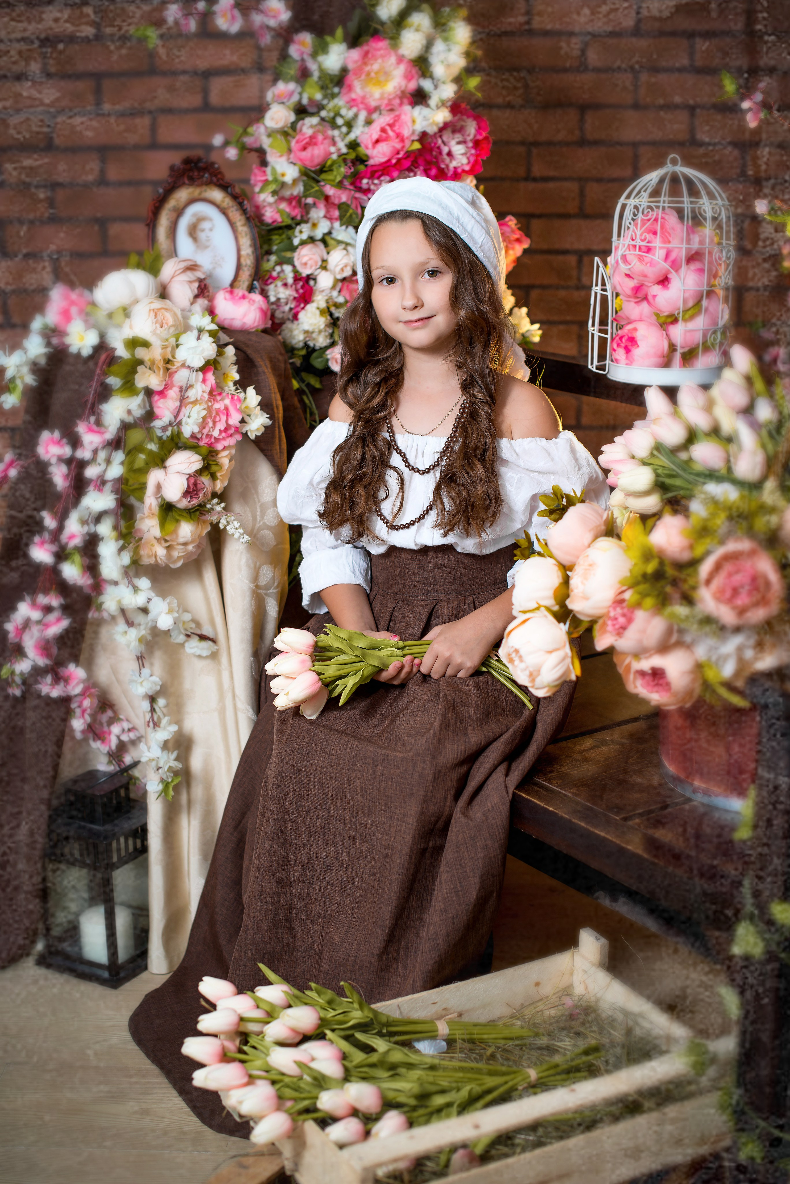 Цветочница. Татьяна Гойда портретный и семейный фотограф Ленск. Выпускные альбомы