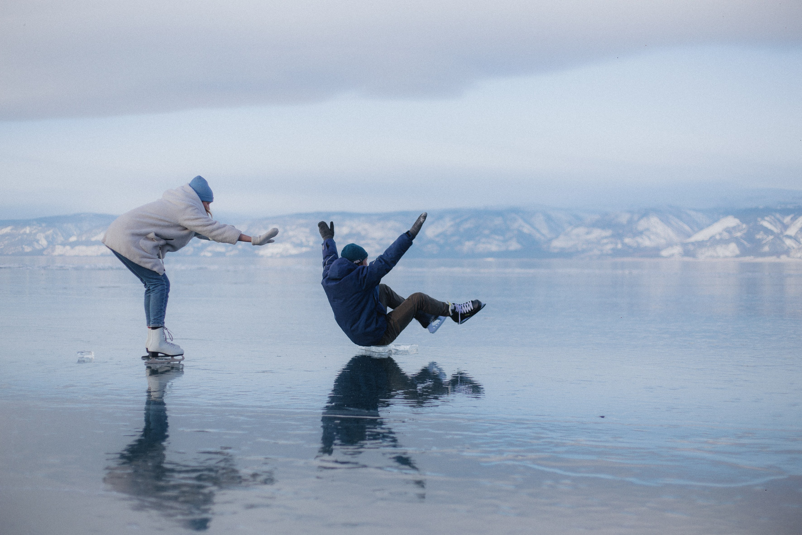 Лавстори на льду Байкала. Фотограф Ольхон, Регина