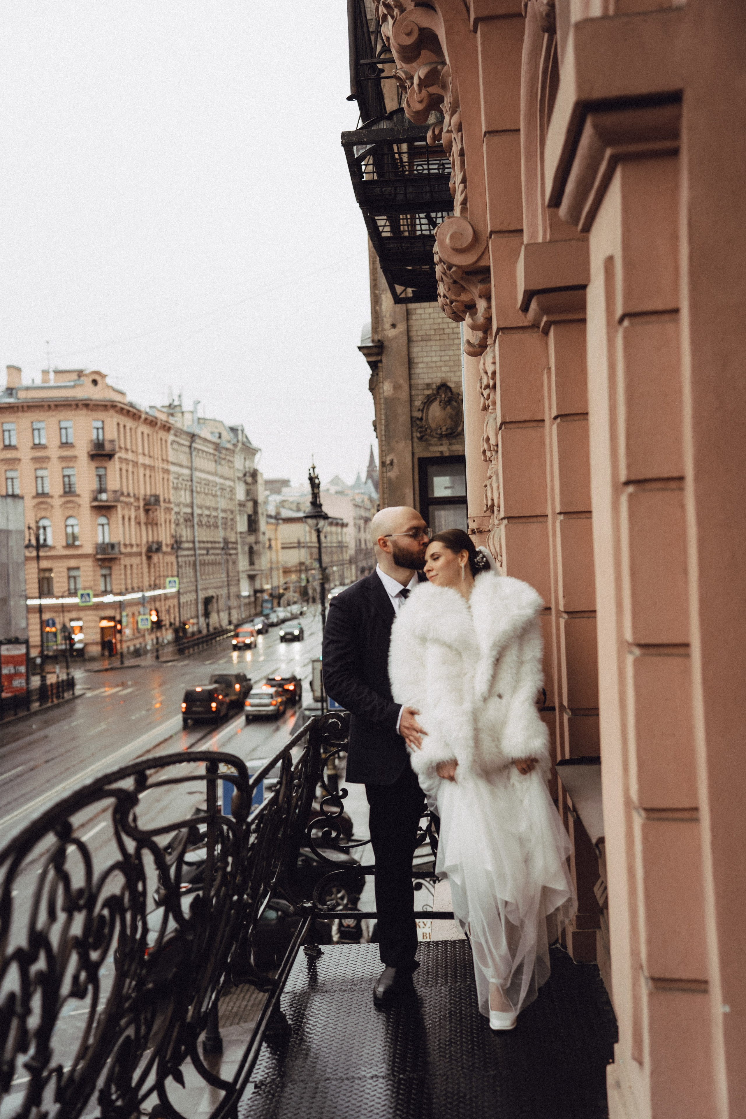 СВАДЕБНАЯ СЬЕМКА ВО ВТОРОМ ДВОРЦЕ (ДЕКАБРЬ) ТАКЖЕ СЬЕМКА В СТУДИИ НА ЧЕРНЫШЕВСКОЙ. Профессиональный фотограф, Санкт-Петербург — Виктория Богомолова