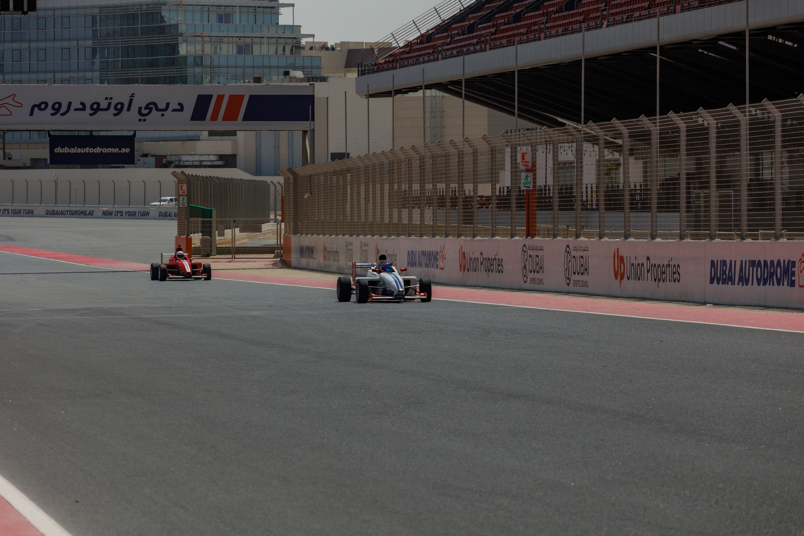 Машины. Фотограф в Санкт-Петербурге и Москве Макс Спектор