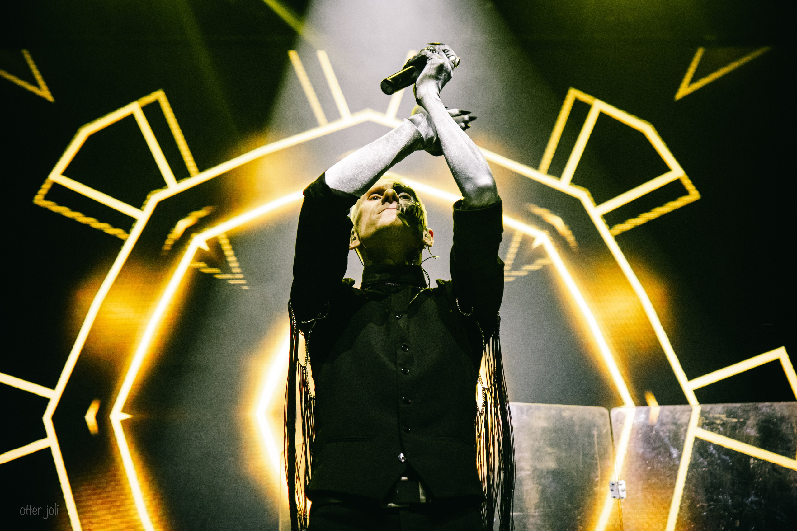 Geek & Music. Концертный репортёр Валерия Сафина