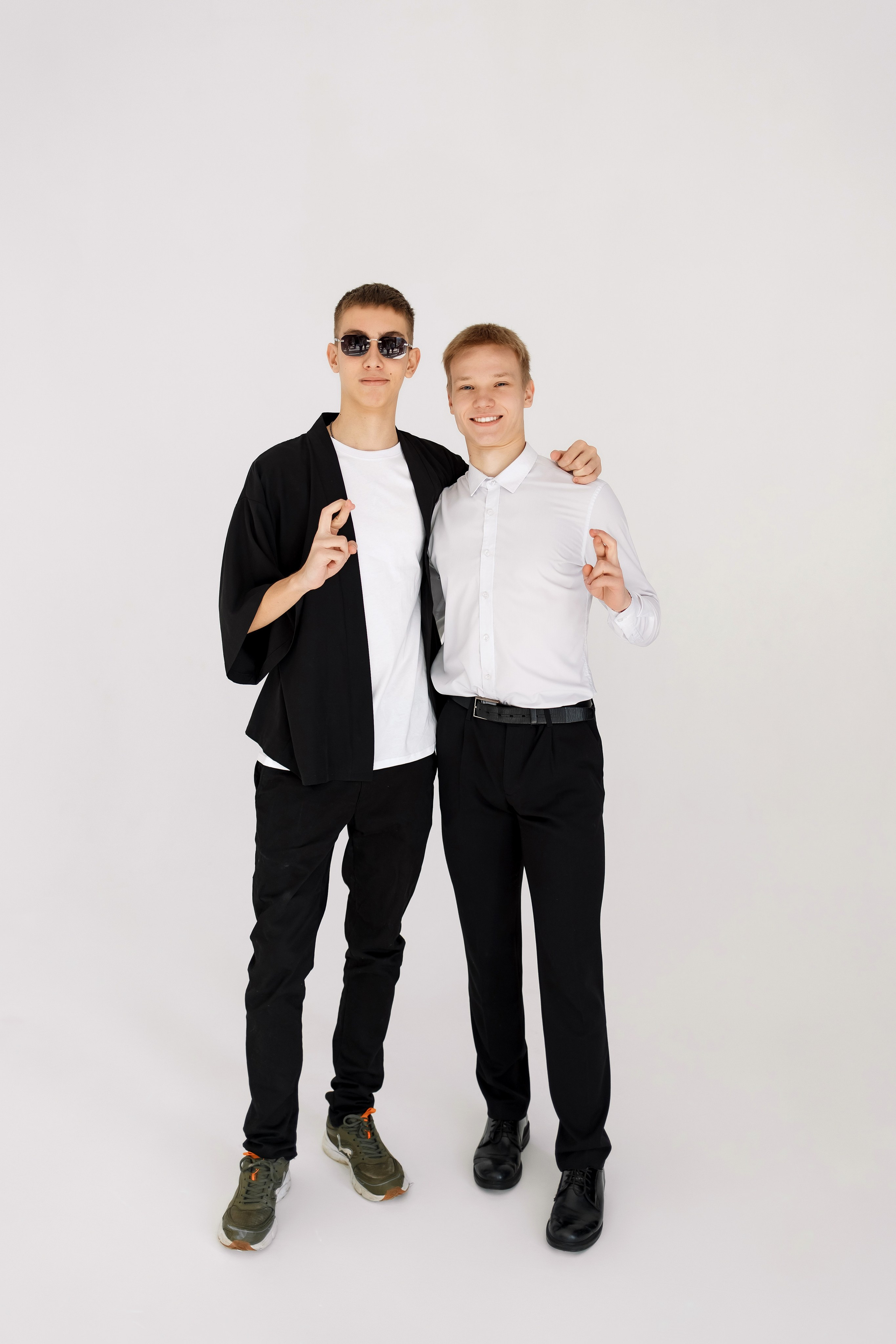 11 класс съемка на циклораме. Фотограф Любовь Корниенко, Примоский край