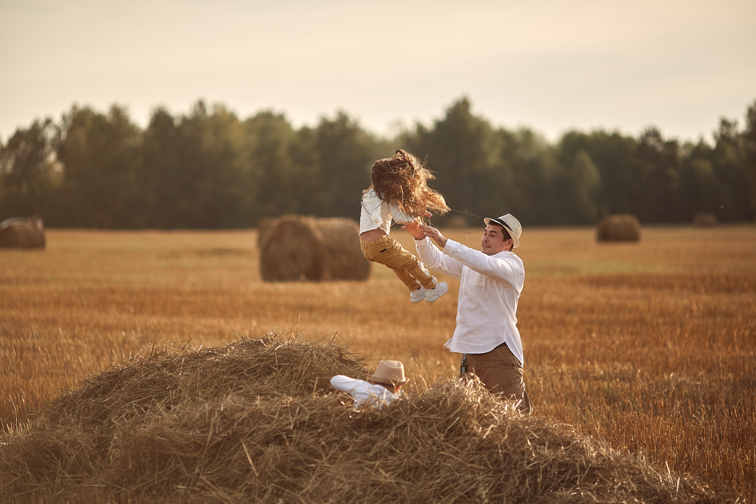Безмятежность в поле. Фотограф Москва|Ясенево Яна Новокрещенных