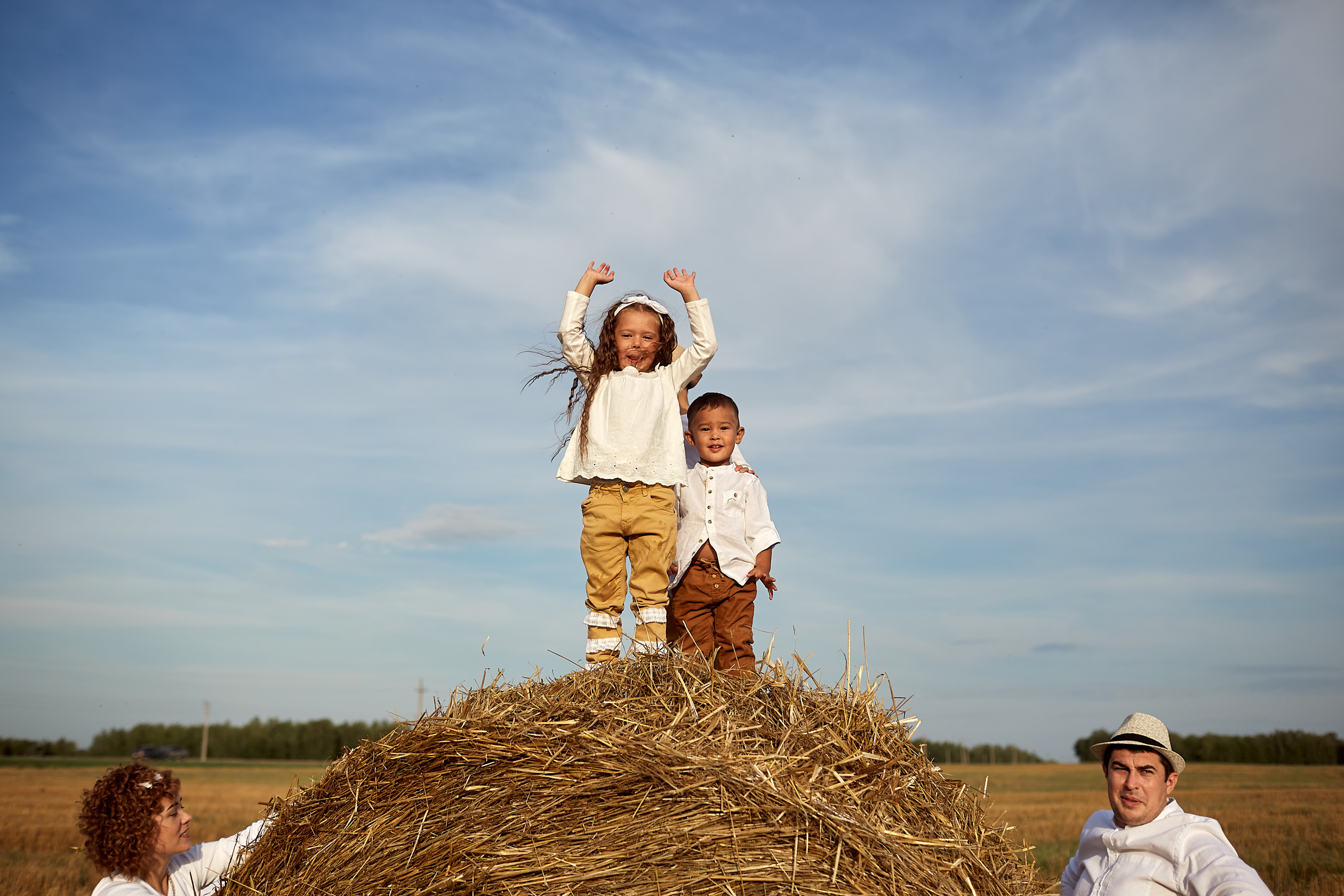 Безмятежность в поле. Фотограф Москва|Ясенево Яна Новокрещенных
