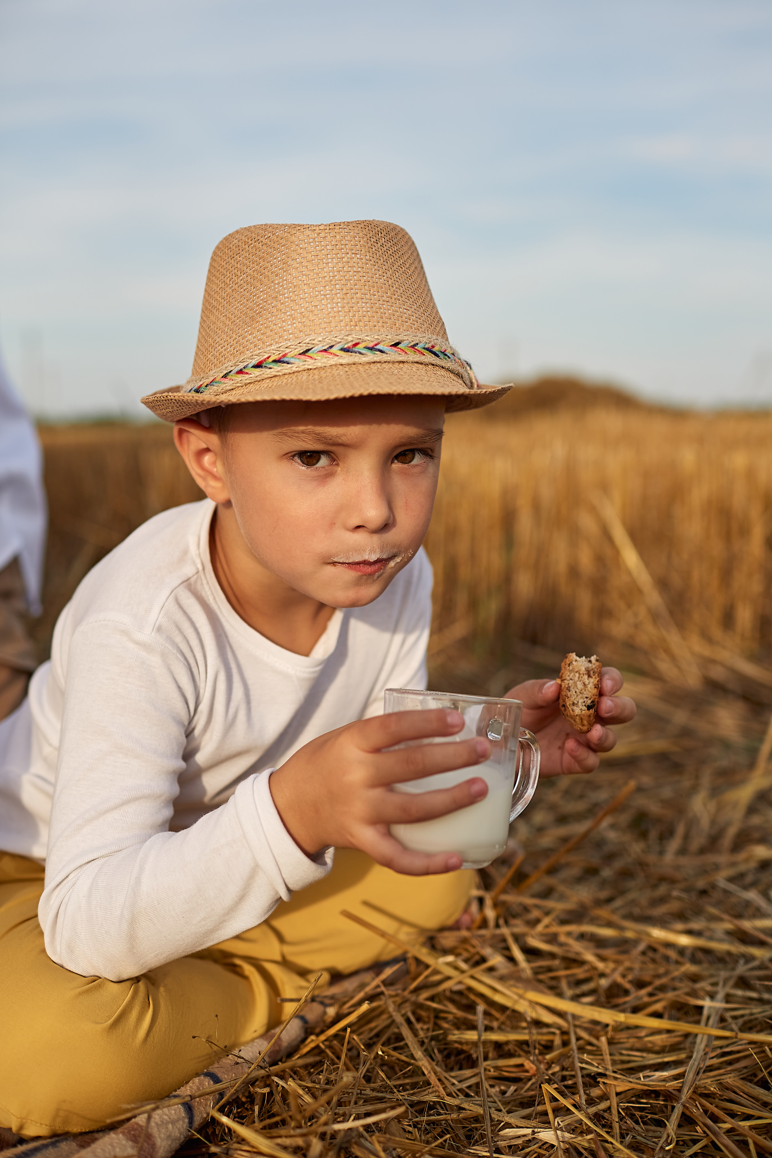 Безмятежность в поле. Фотограф Москва|Ясенево Яна Новокрещенных