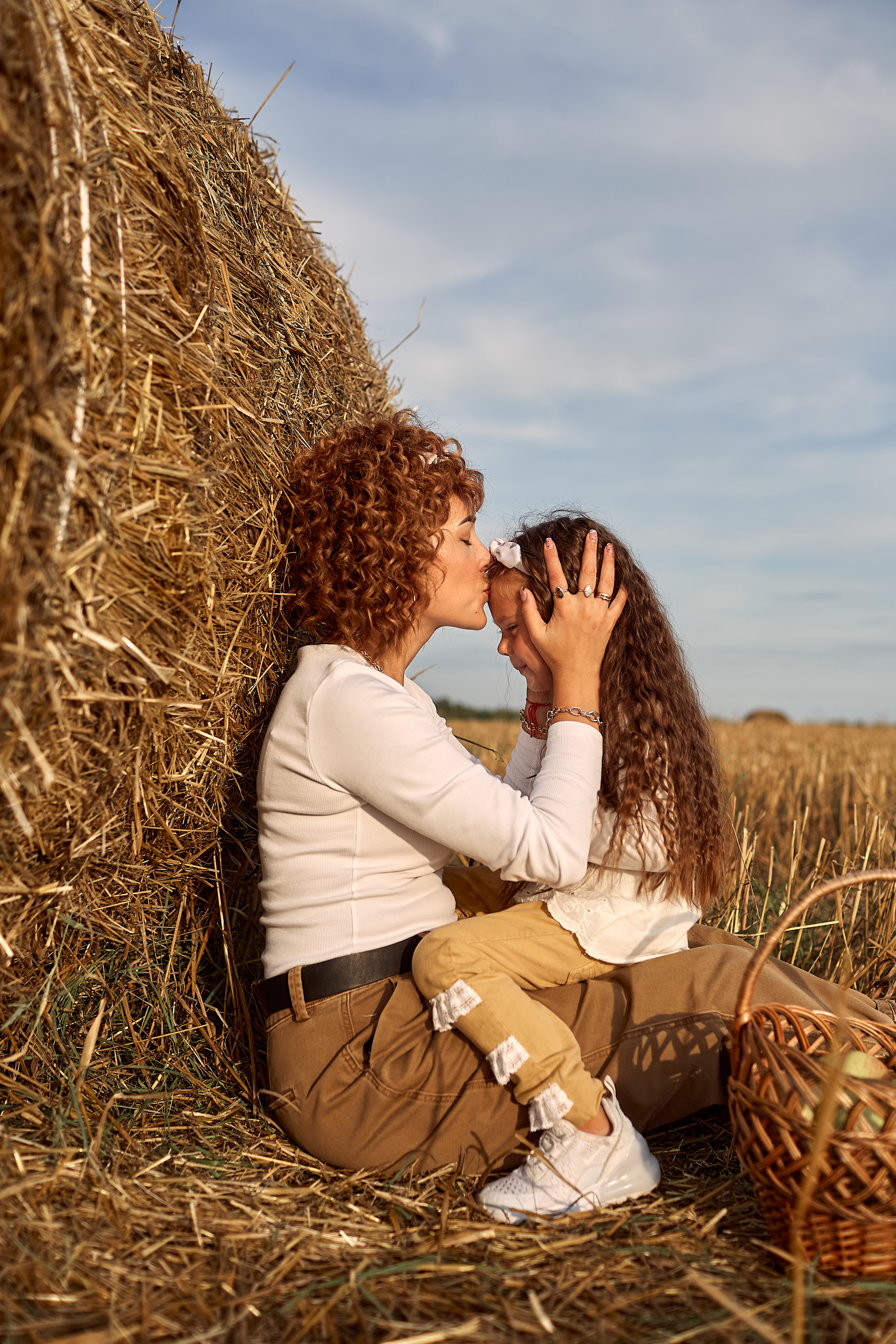 Безмятежность в поле. Фотограф Москва|Ясенево Яна Новокрещенных