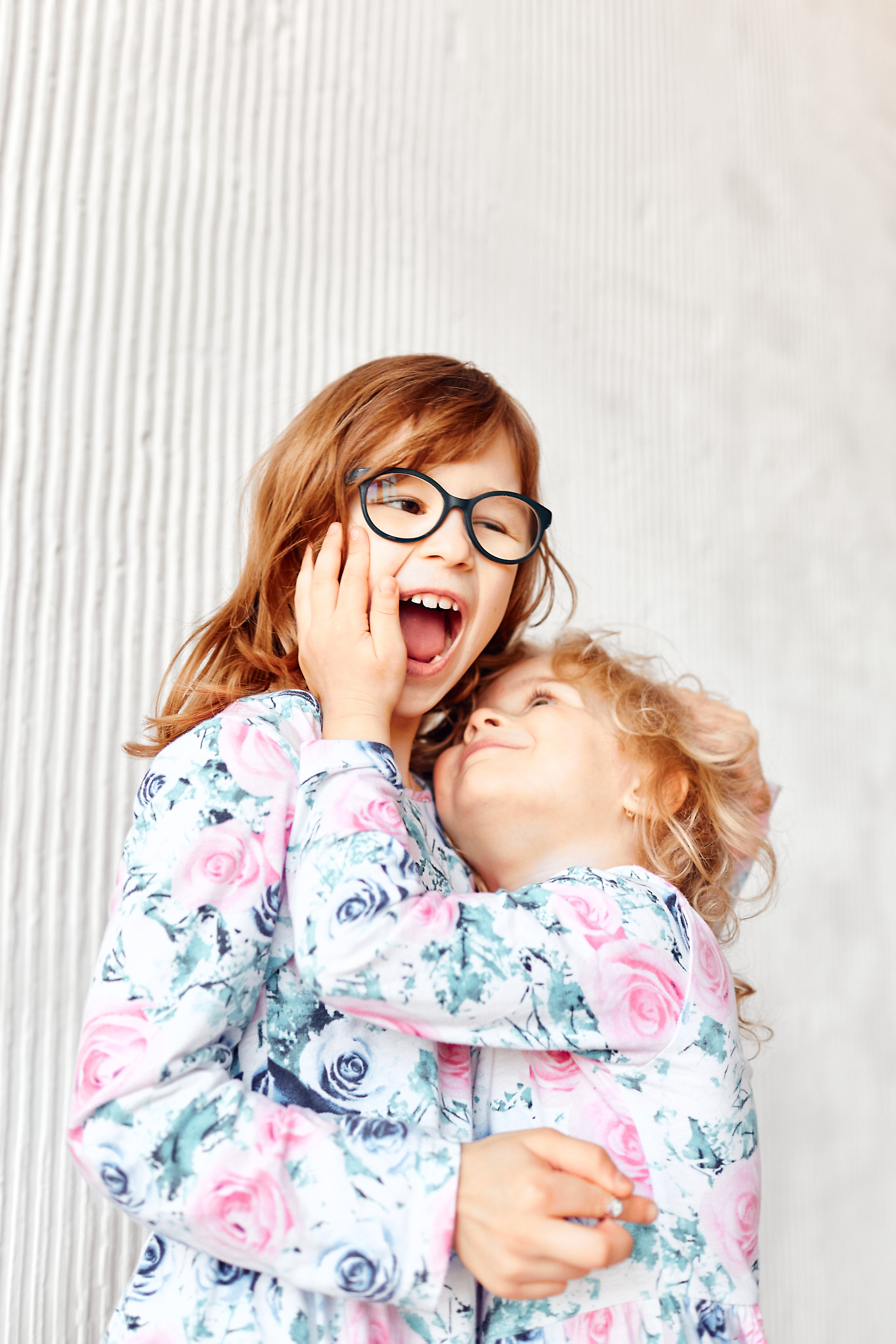 Хорошо иметь сестру. Фотограф Москва|Ясенево Яна Новокрещенных