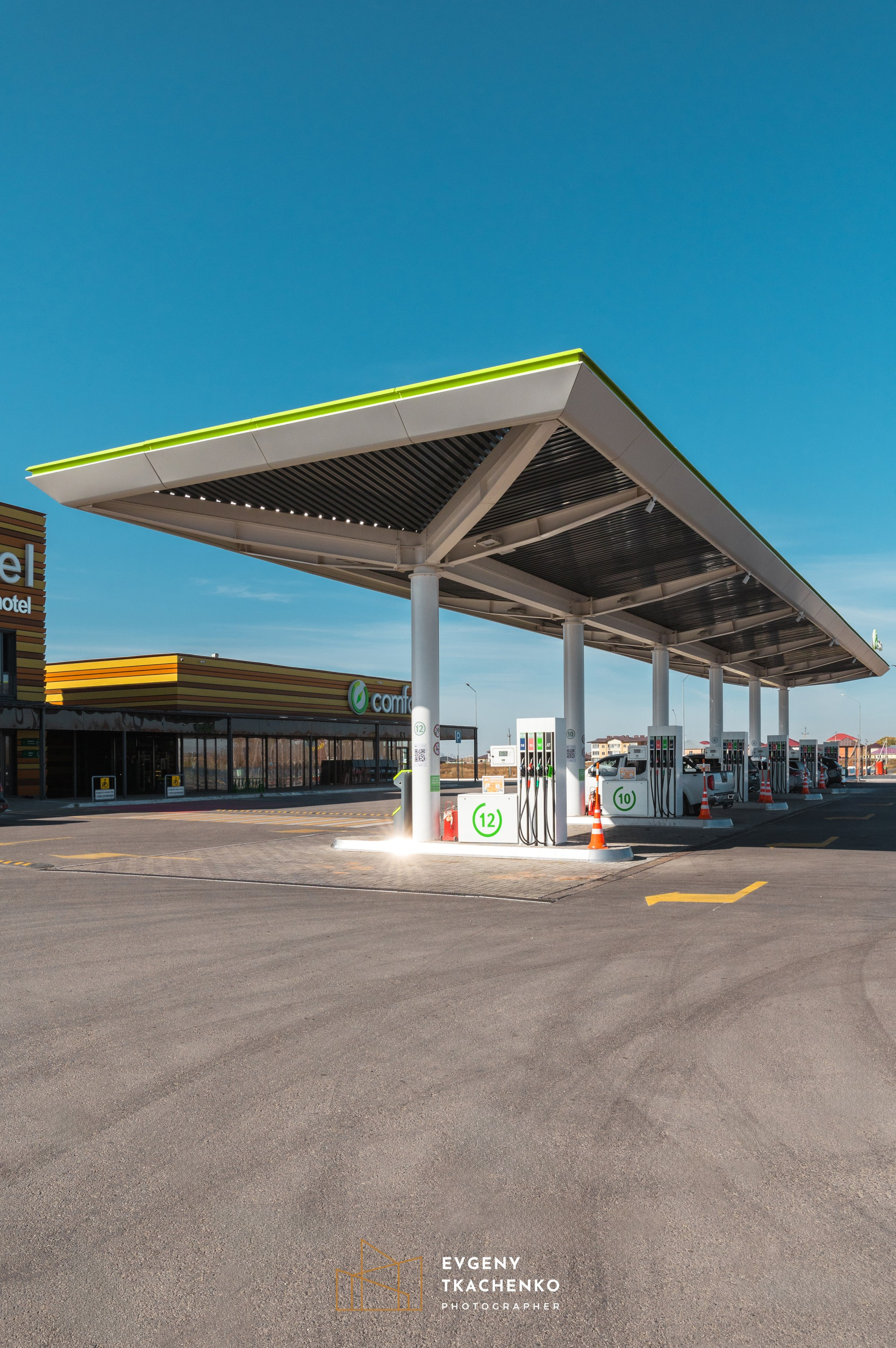 АЗС Compass. Архитектурный и интерьерный фотограф в Казахстане