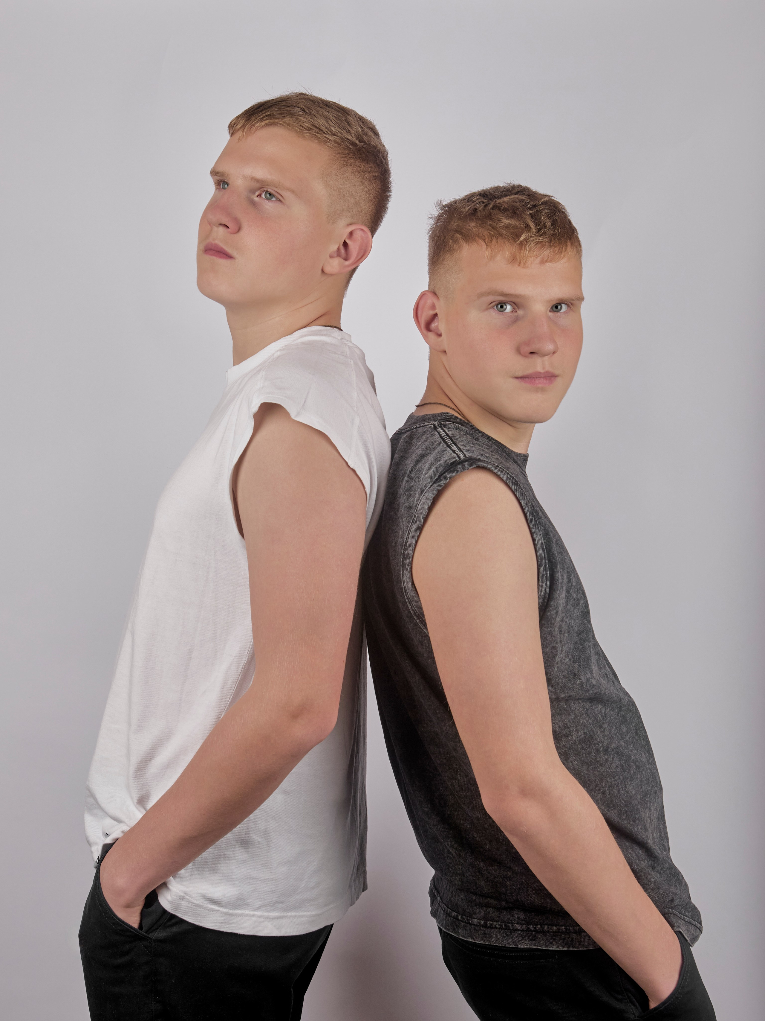 Близнецы Олег и Глеб. Предметный и семейный фотограф в Санкт-Петербурге Катерина Стеклова