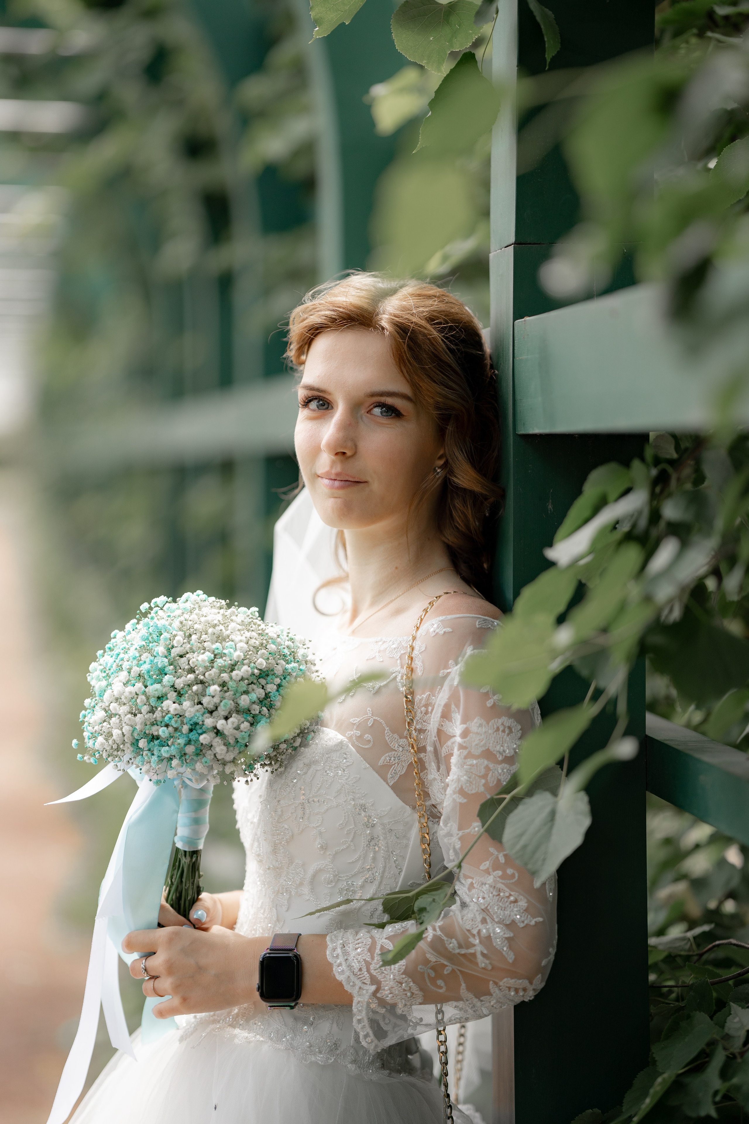 Красивые места для свадебной фотосессии летом в Санкт-Петербурге. Свадебный фотограф Александр Невский в Санкт-Петербурге