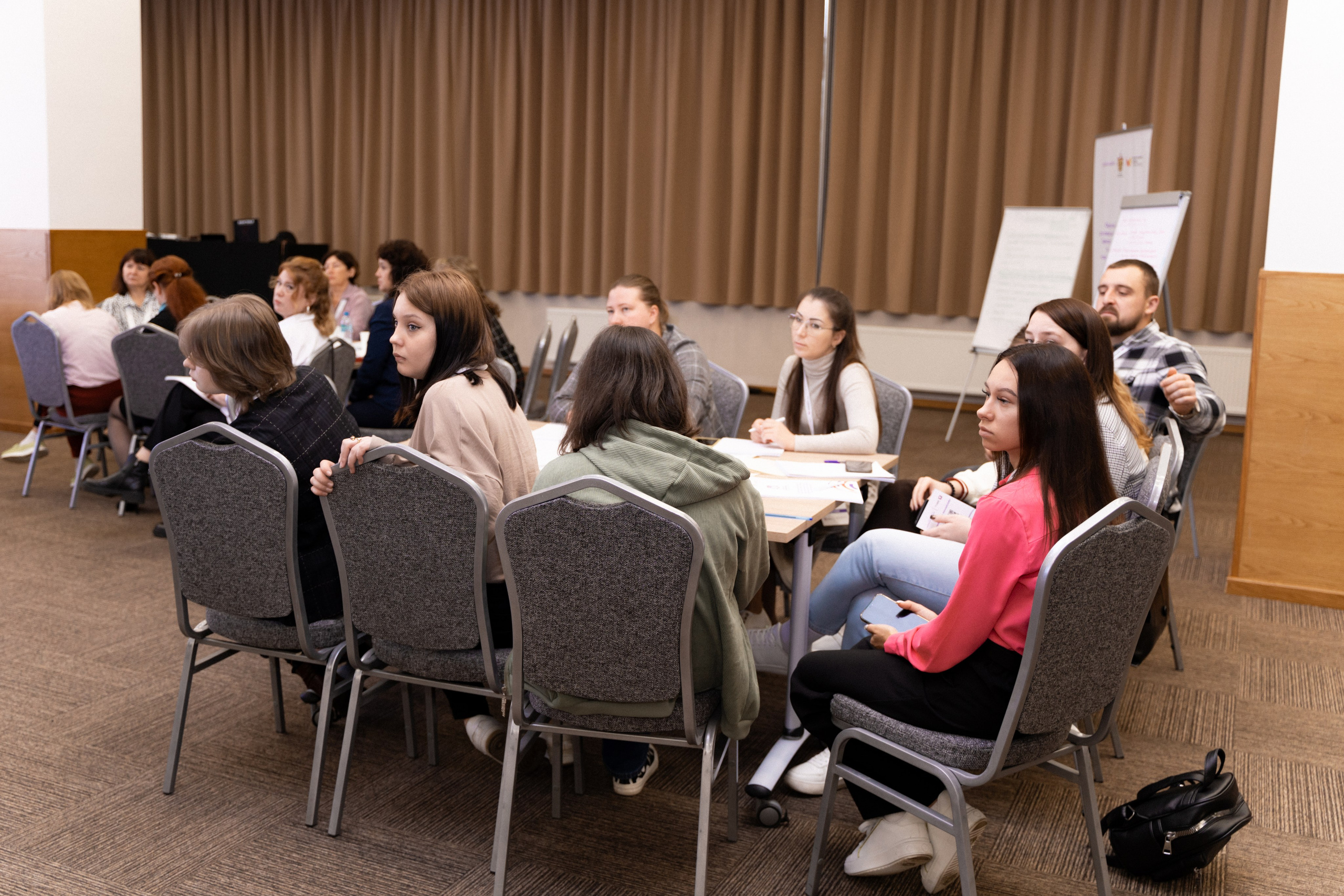 Окружной семинар в сфере профилактики от Росмолодежи в Амаксе 2024. Фотограф Надежда Погребняк | Рязань | Москва