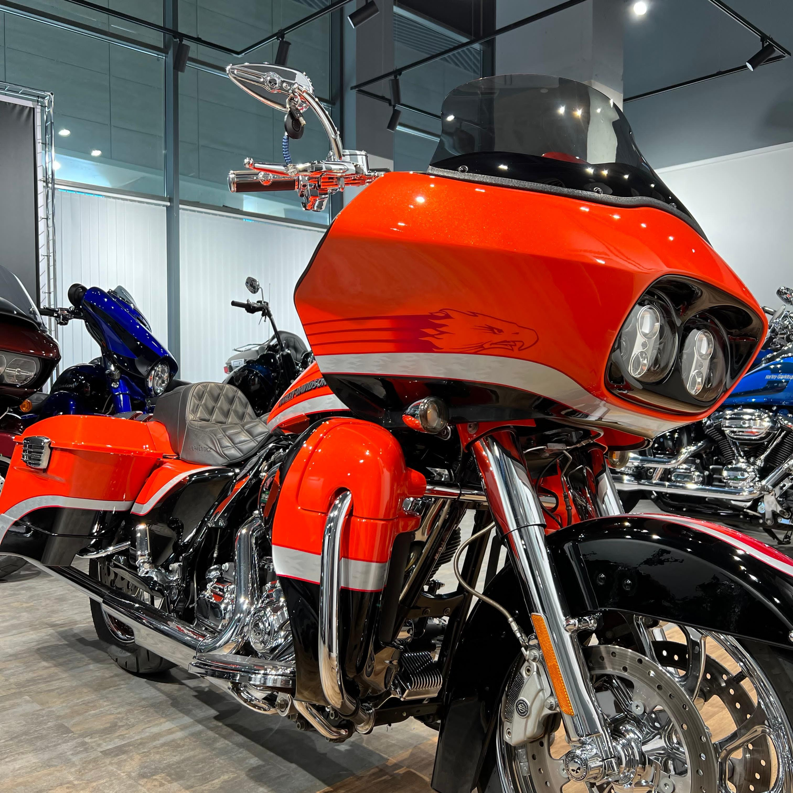 Harley Davidson CVO Road Glide (Electric Orange) (Touring) — купить мотоцикл. Hello Davidson, Москва. Только хорошие мотоциклы…