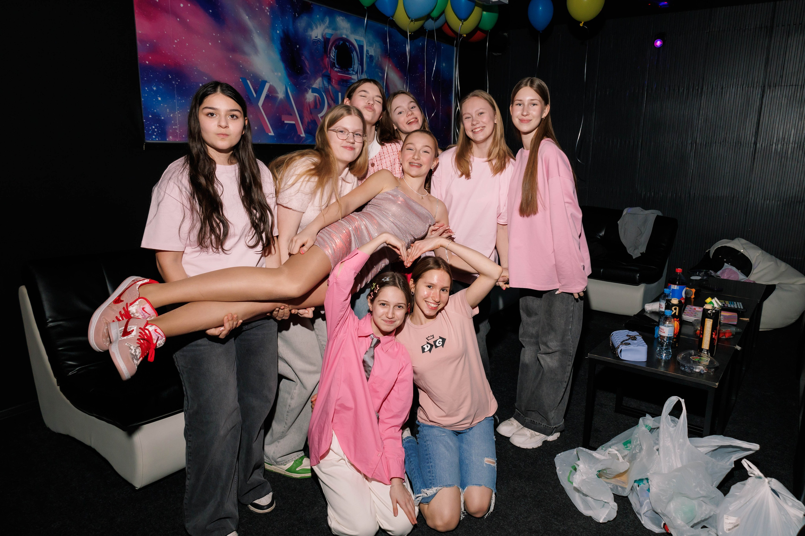 День Рождения в караоке. Фотограф в Москве Дмитрий Емельянов