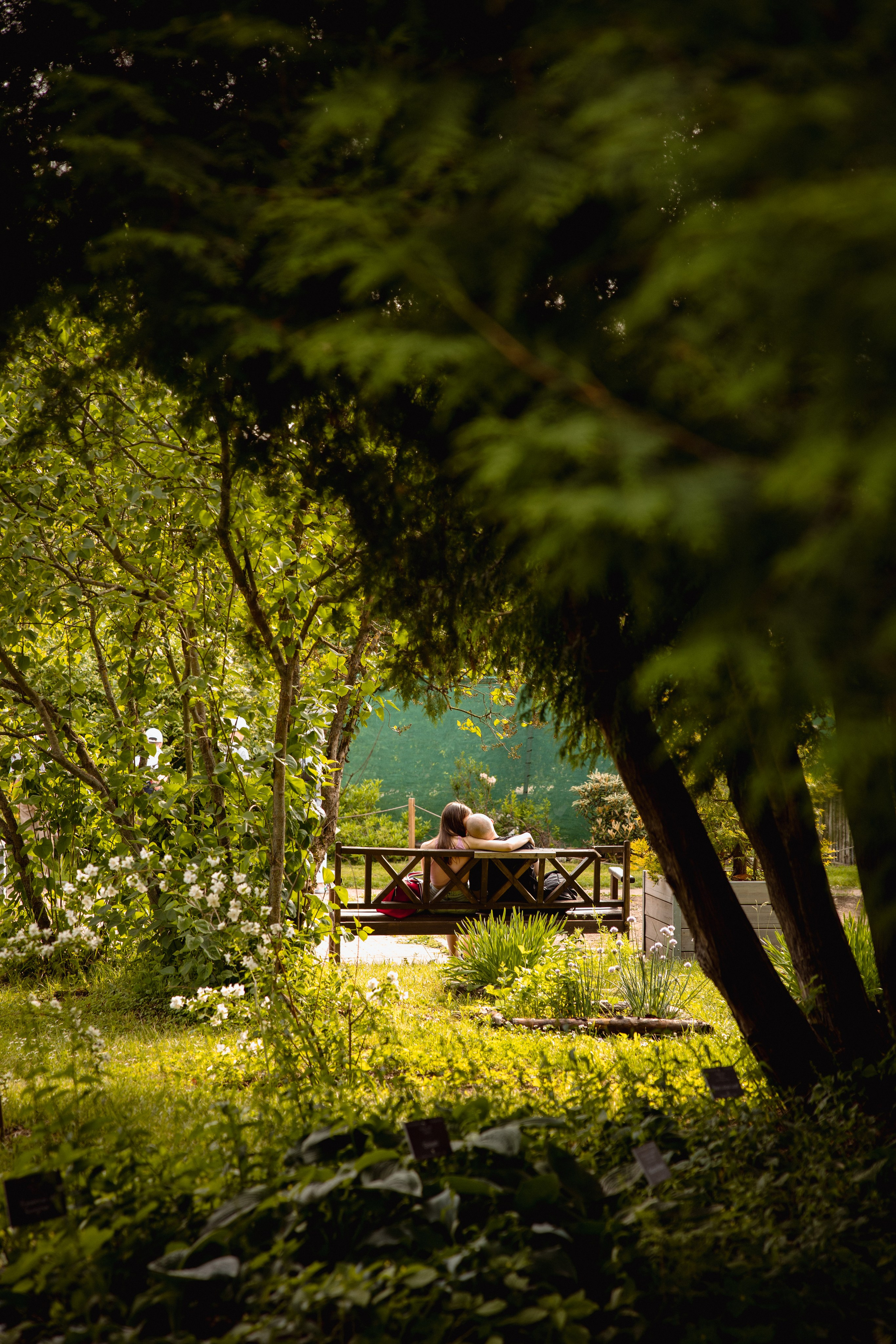 Настя с сыном у Alma-Mater. Ваш семейный newborn и lifestyle фотограф в СПБ Наталья Журавлева