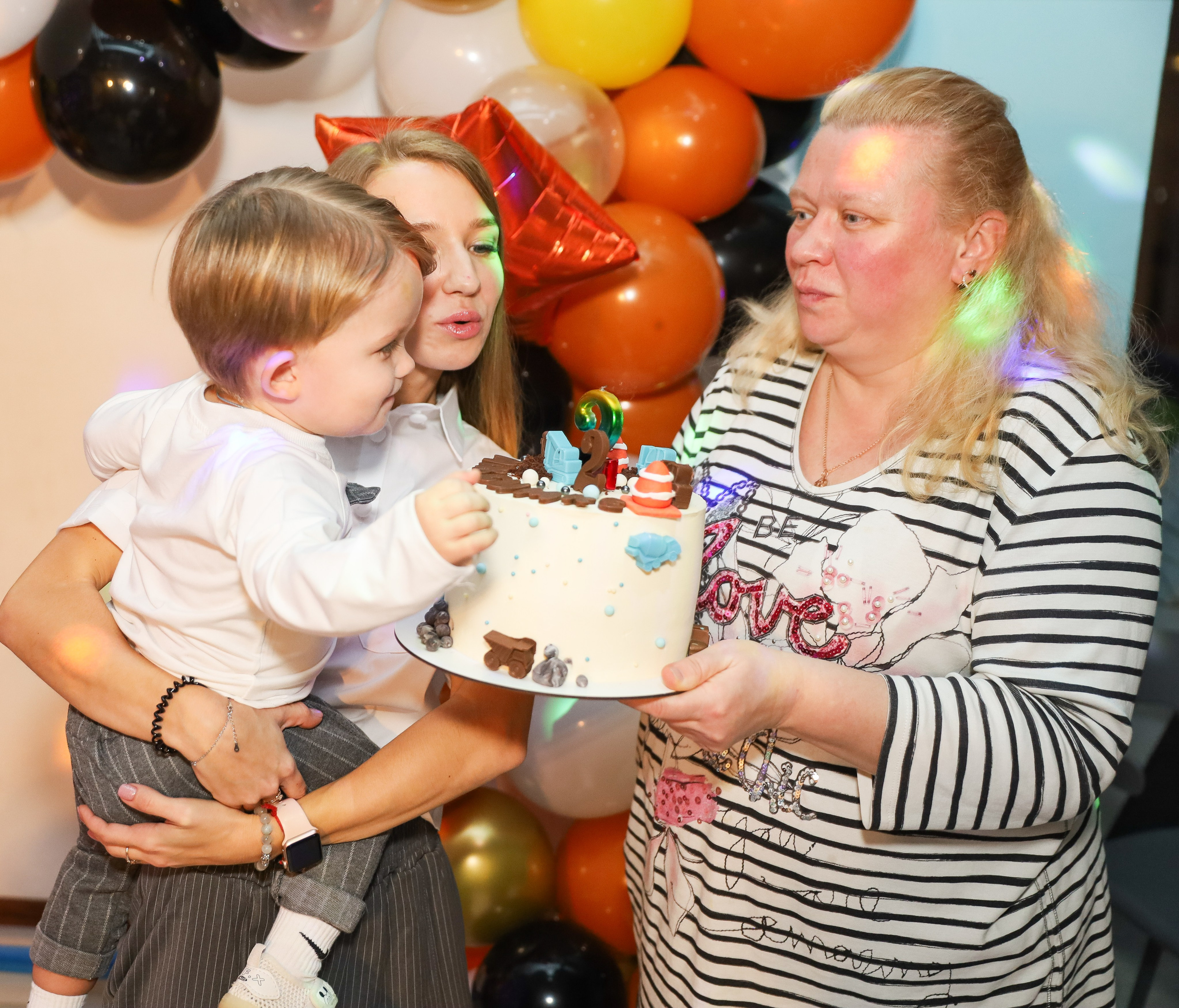 ДЕНЬ РОЖДЕНИЯ МАКСИМА 2 ГОДА. Фотограф мероприятий Ирина Каширина