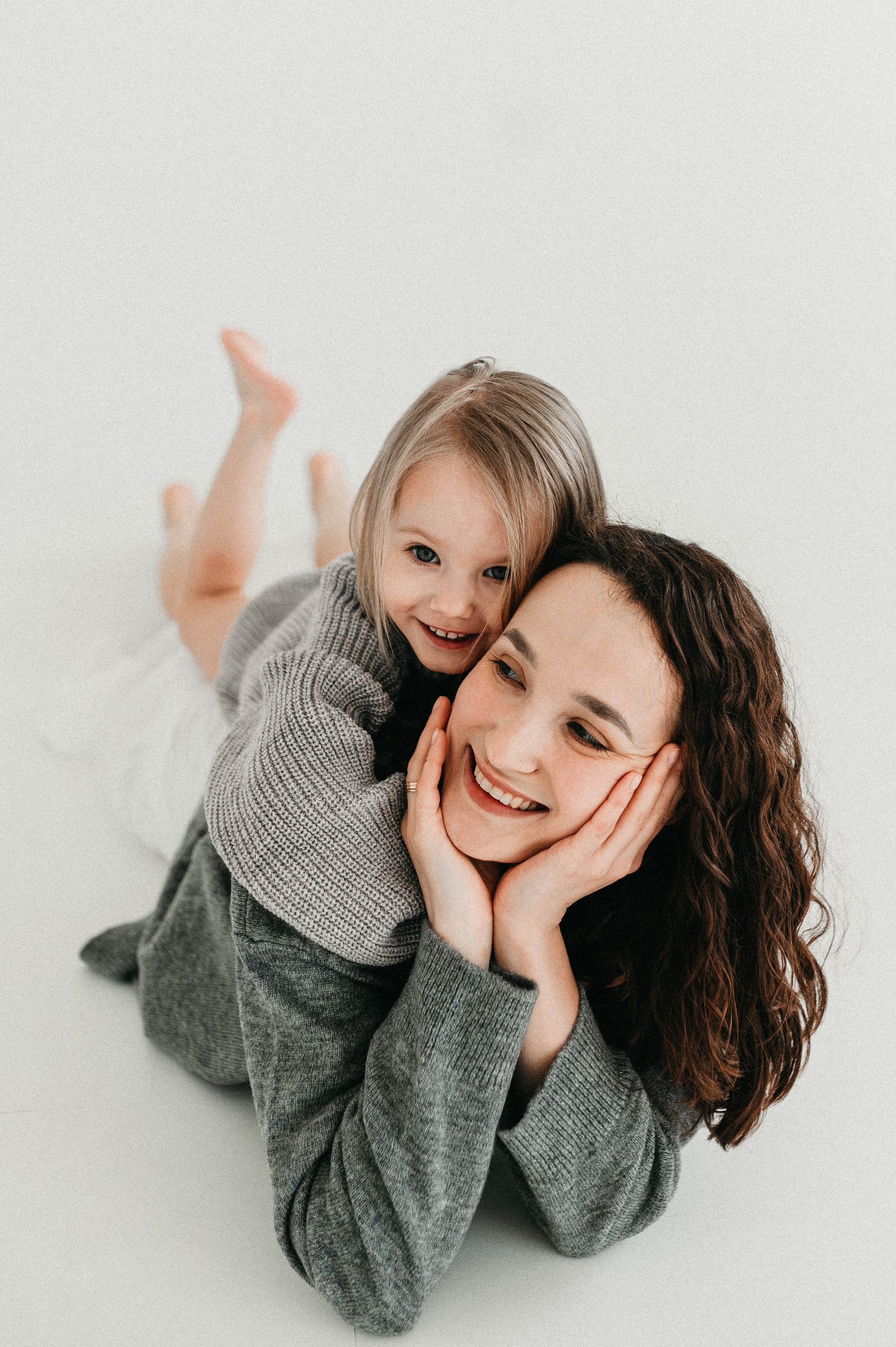 Алина и Софа. Свадебный и семейный фотограф в Чите Юлия Оранская