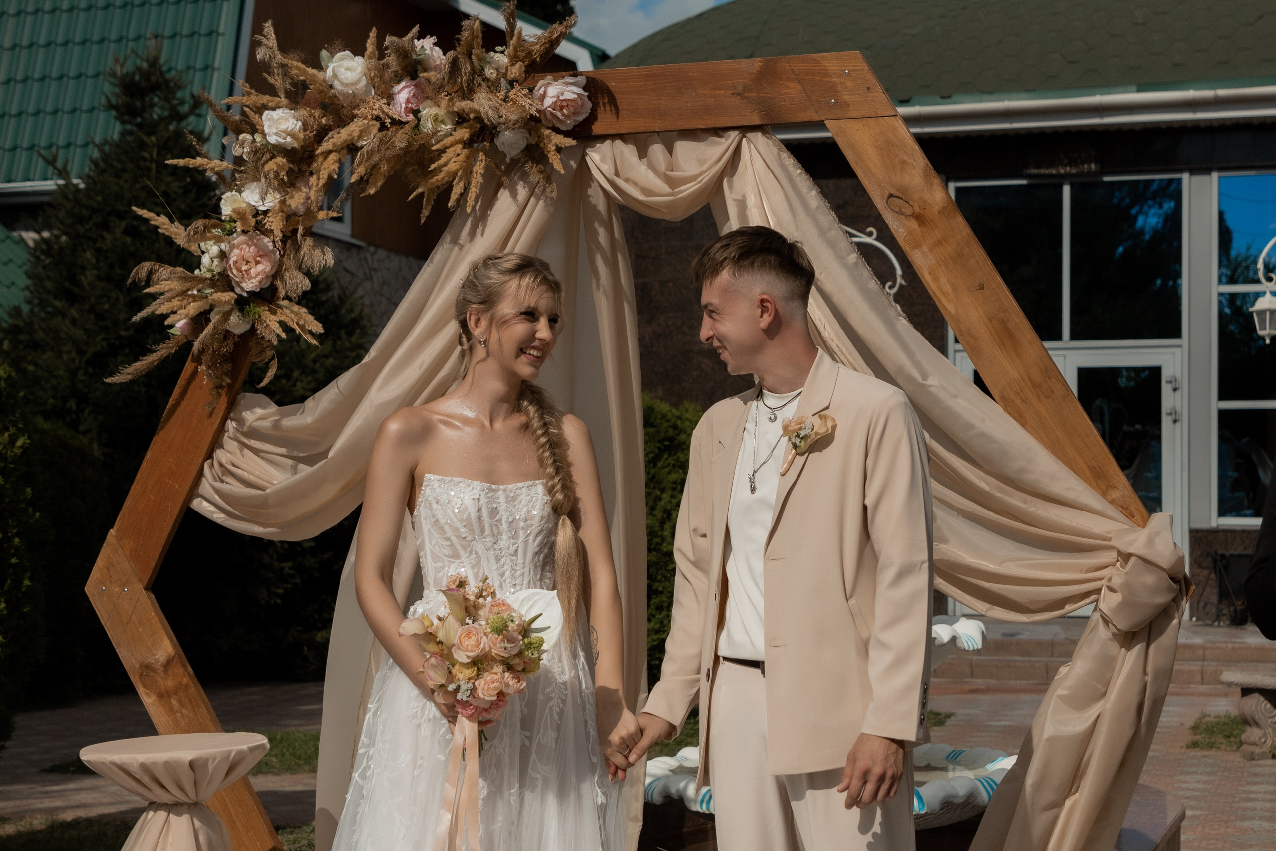 Роман и Александра (банкет). Свадебный фотограф Ангелина Сунгатулина | Саратов | Балаково | Вольск