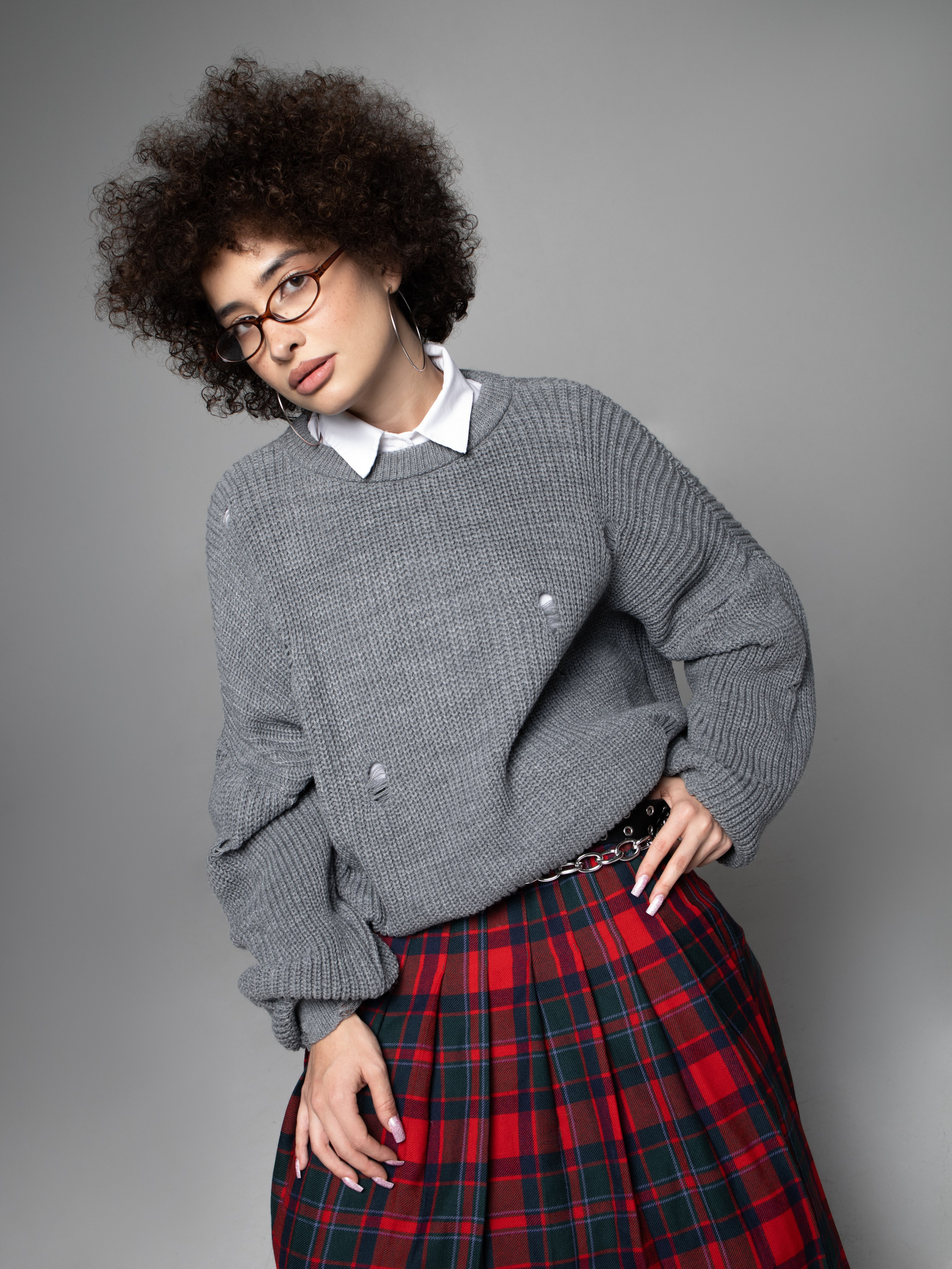 КАТАЛОГ | серый фон. RUNA production — стильные съемки для брендов