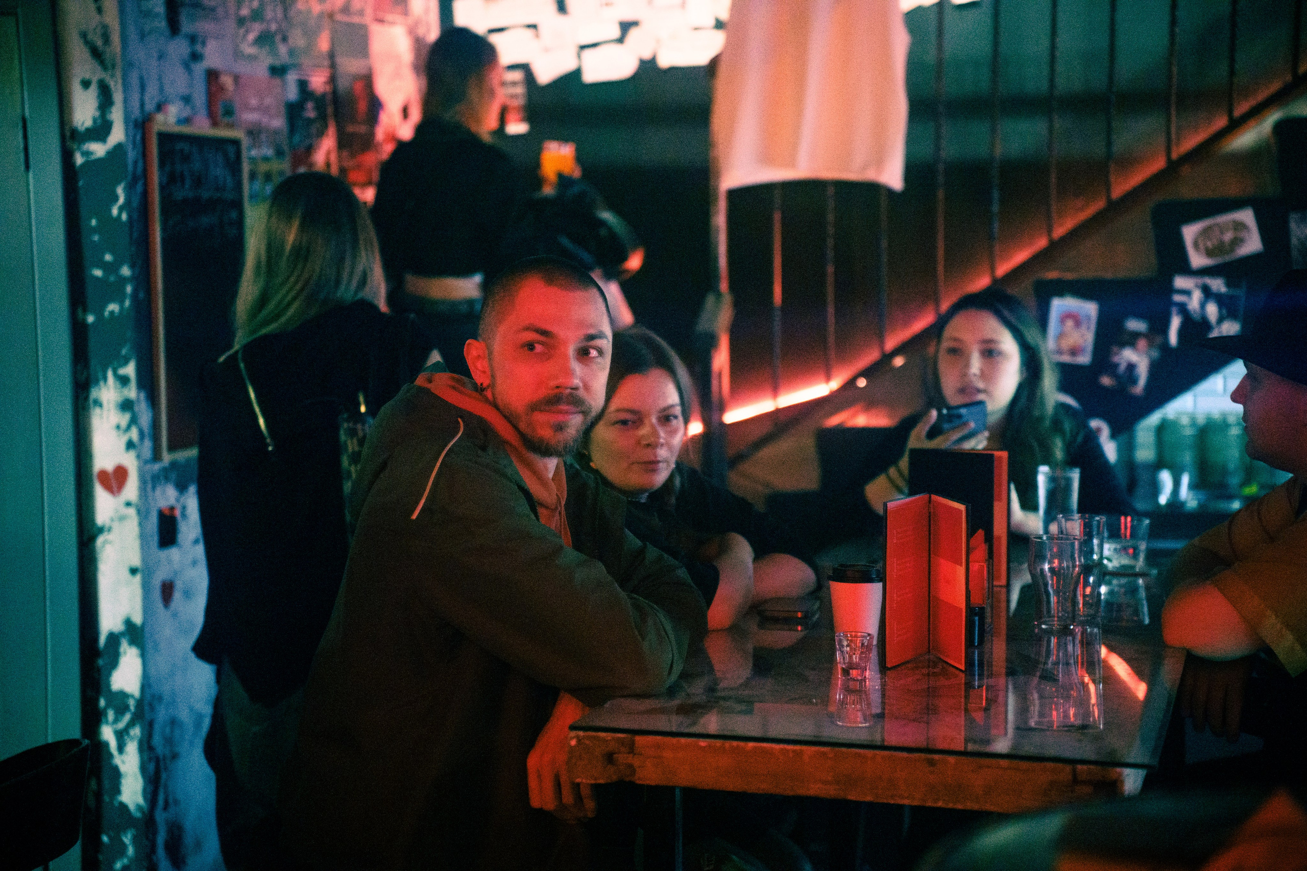 Из Сибири с любовью. Бар разбитых сердец. Концертный и репортажный фотограф в Санкт-Петербурге Слава Пахомов