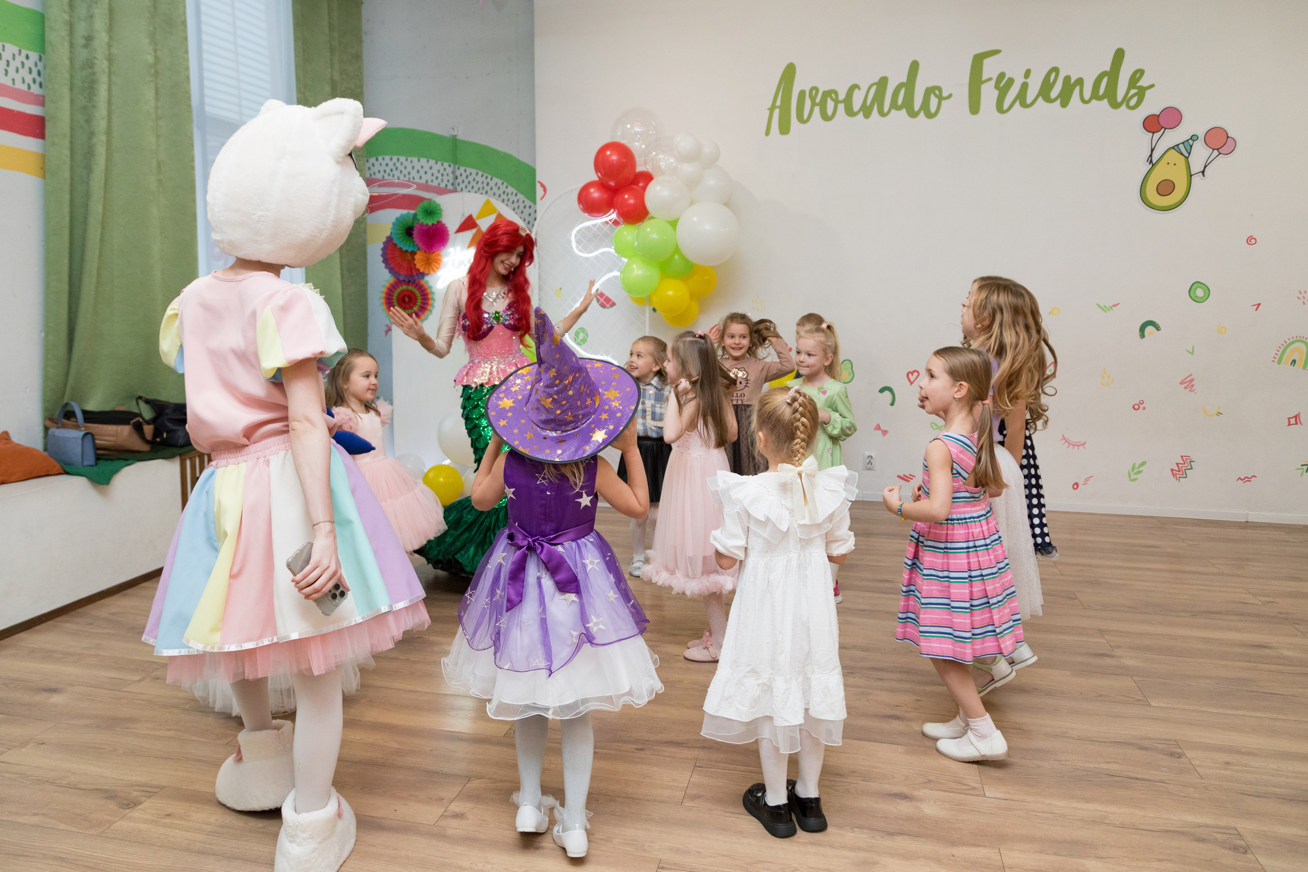 День рождения Василисы в Avocado friends, 6 лет. Детский и контент фотограф Надя Волкова Санкт-Петербург