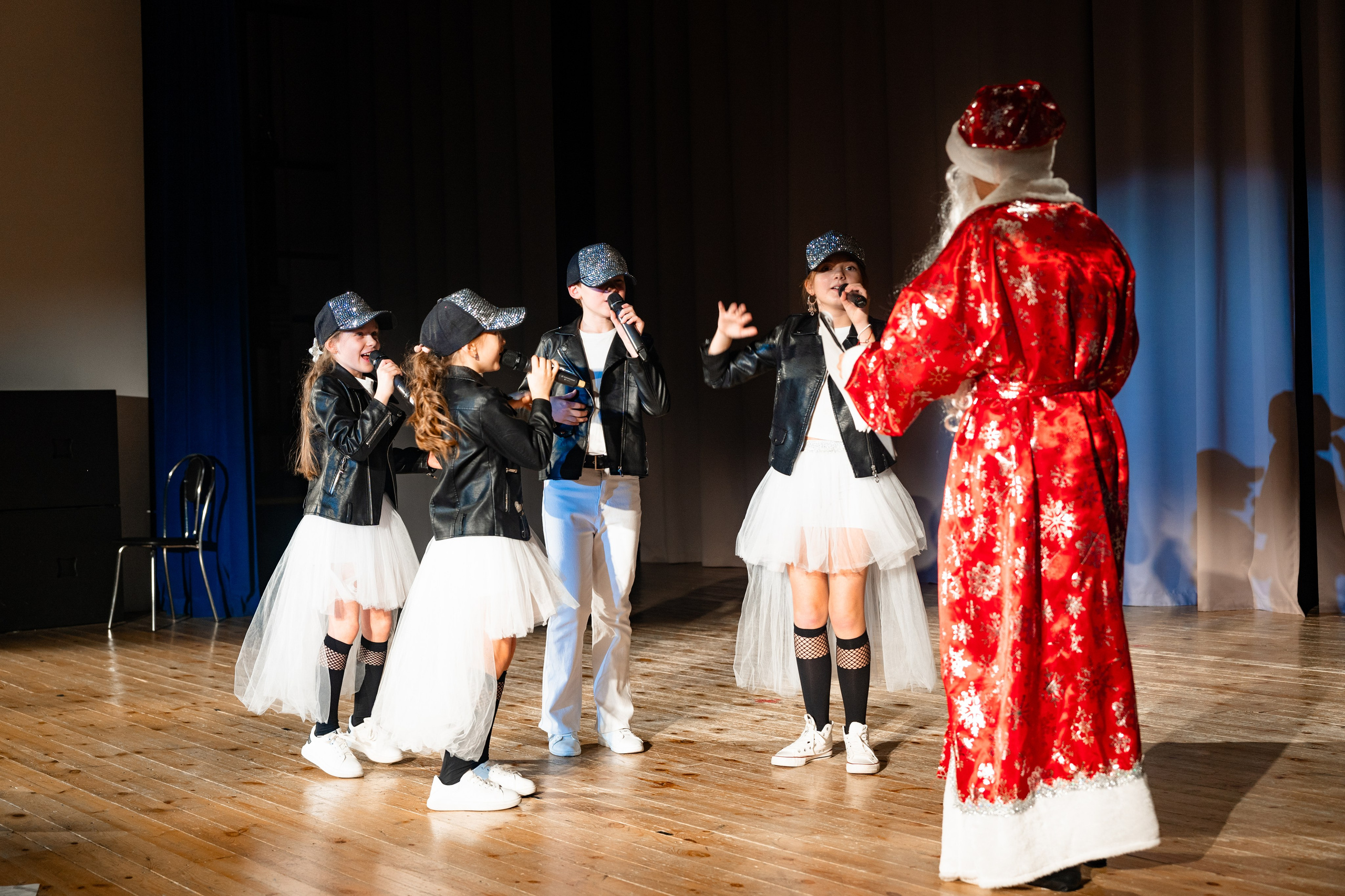 Концерт ДК Буривестник. Фотограф Никита Комаров