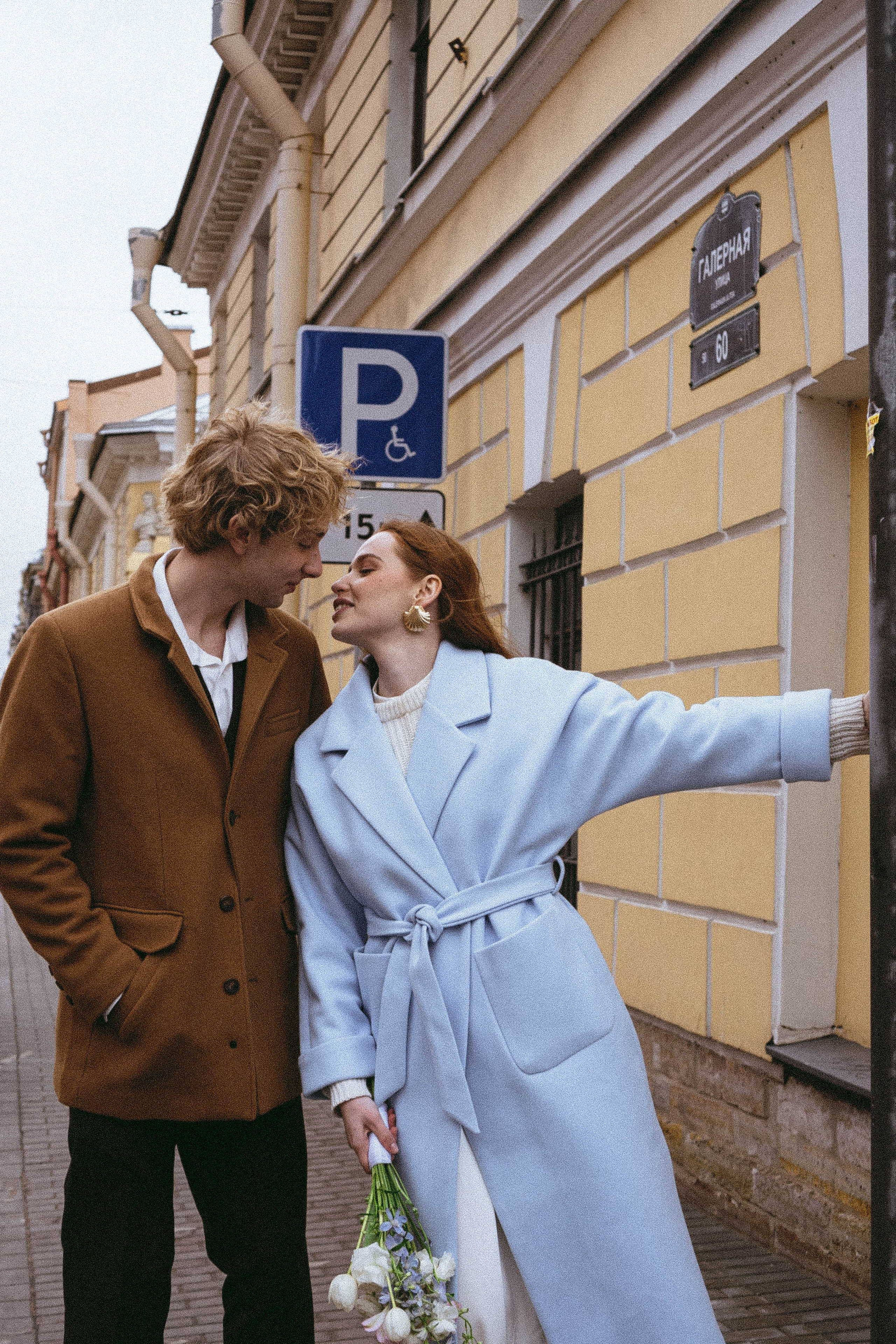 СВАДЕБНАЯ СЬЕМКА В ОТЕЛЕ. СБОРЫ ЖЕНИХА И НЕВЕСТЫ И ТАКЖЕ ТОР И ПОДГОТОВКА К ПРОГУЛКЕ И ПРОГУЛКА ПО ПЕТРОГРАДКЕ. Профессиональный фотограф, Санкт-Петербург — Виктория Богомолова
