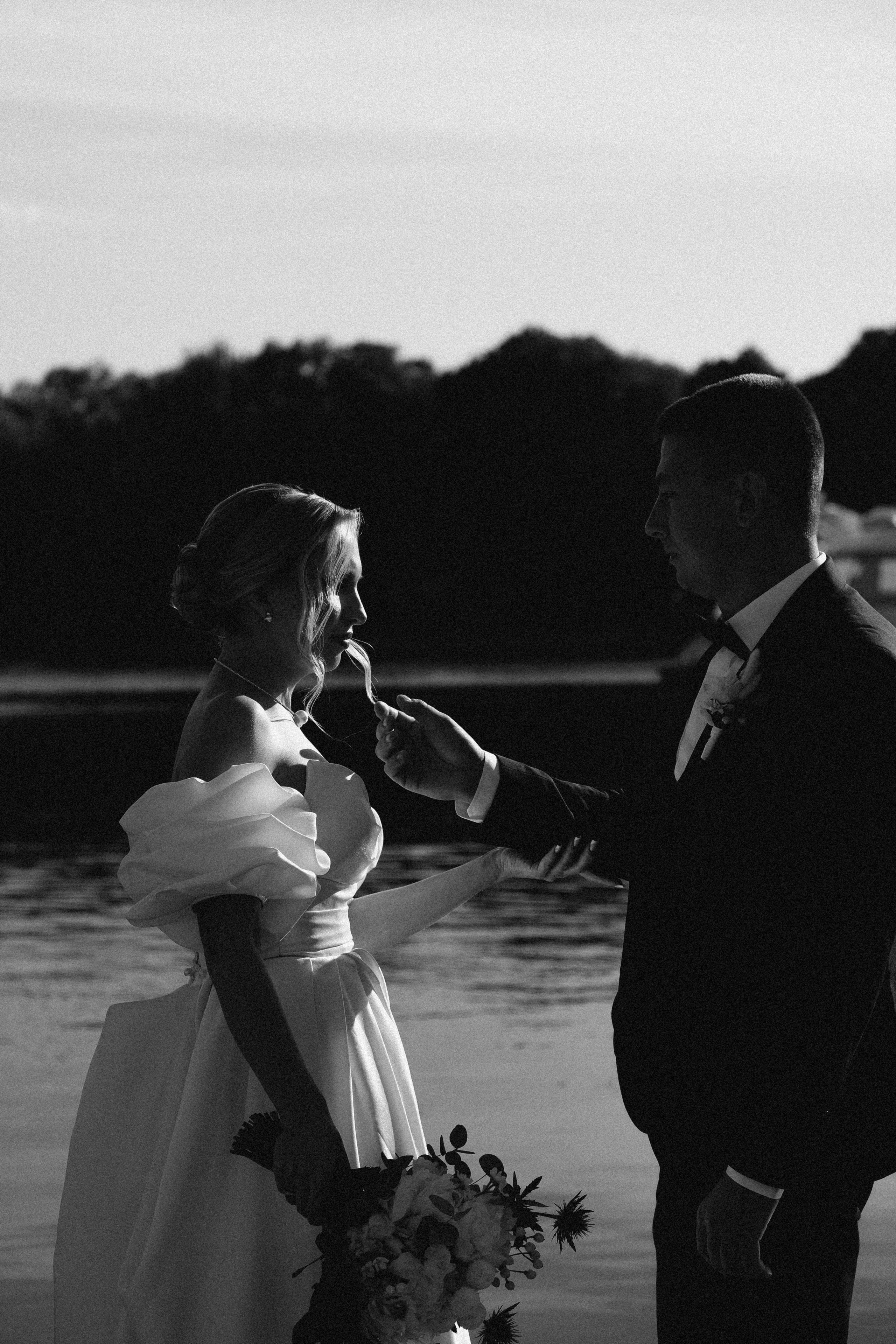 СВАДЕБГНАЯ ПРОГУЛКА ПО КАНАЛ САНКТ-ПЕТЕРБУРГА НА КАТЕРЕ. Профессиональный фотограф, Санкт-Петербург — Виктория Богомолова