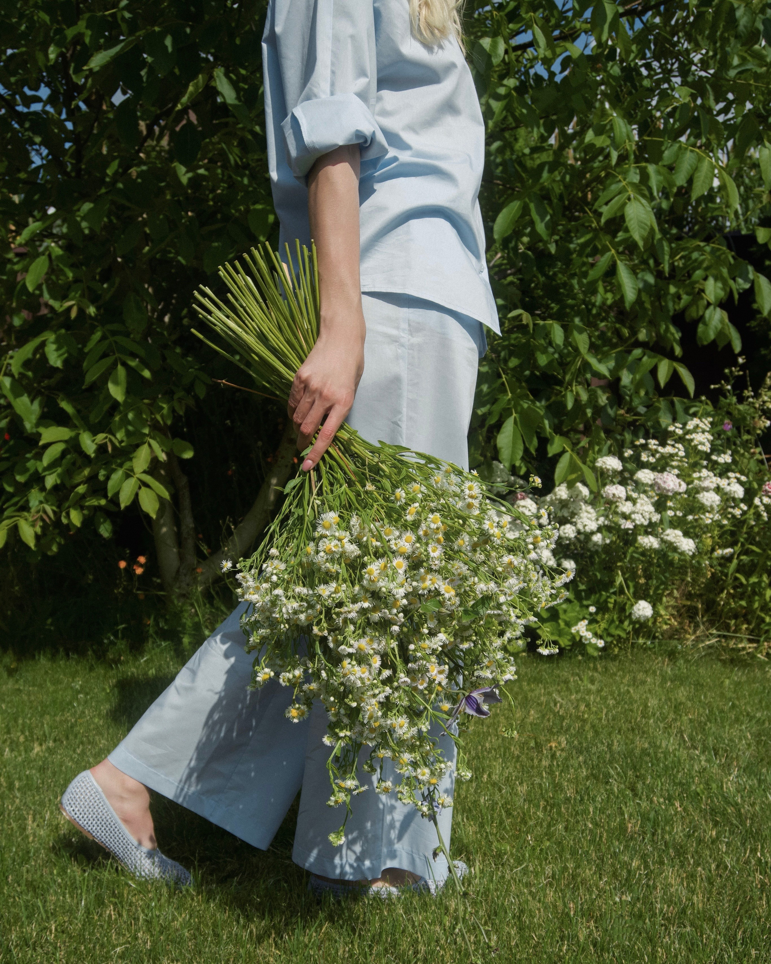 Лера, съемка в саду. Фотограф в Минске Света Григорьева