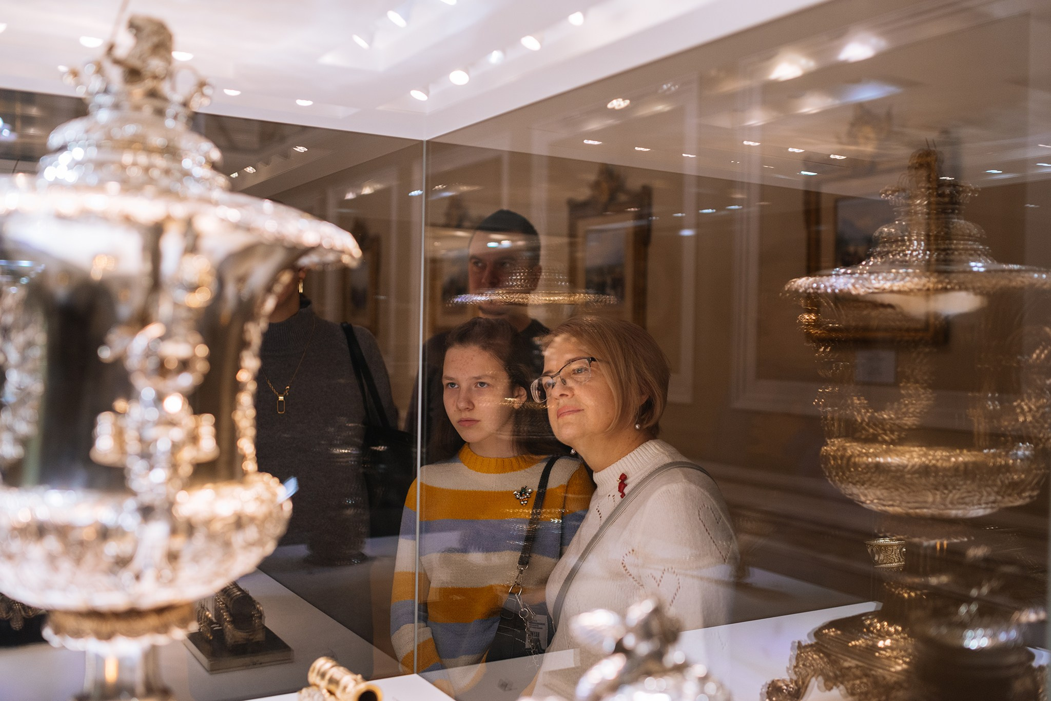 Егор Шапиро. Экскурсия в музей Фаберже. Ноябрь 24. Репортажный фотограф в Санкт-Петербурге Анастасия Клёпова
