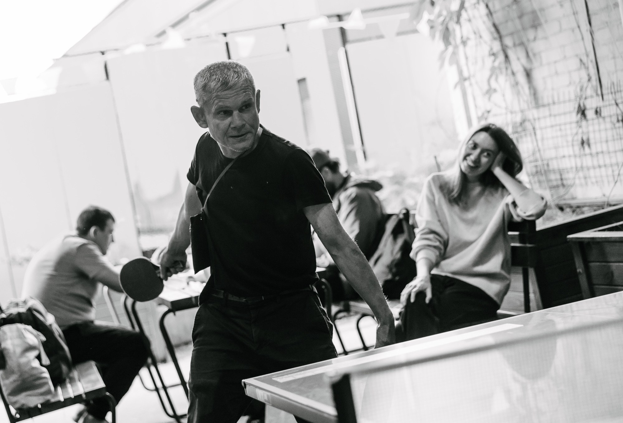 Настольный теннис в Ночлежке. Фотограф-видеограф в Москве